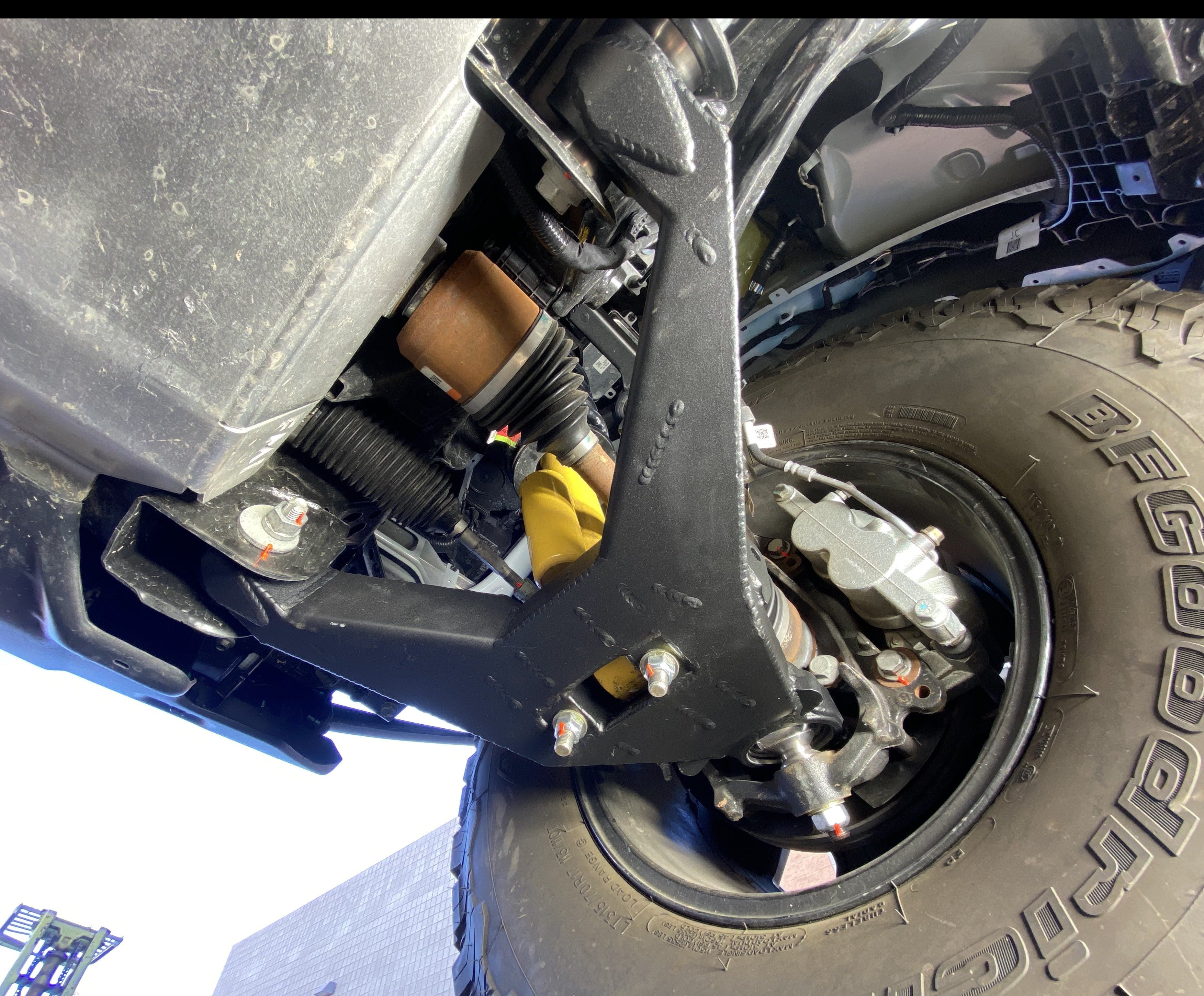 Foutz Motorsports Fabricated Lower Arm Kit With By-pass Shock Mount - Stock Length 2021-2026 Ford Bronco