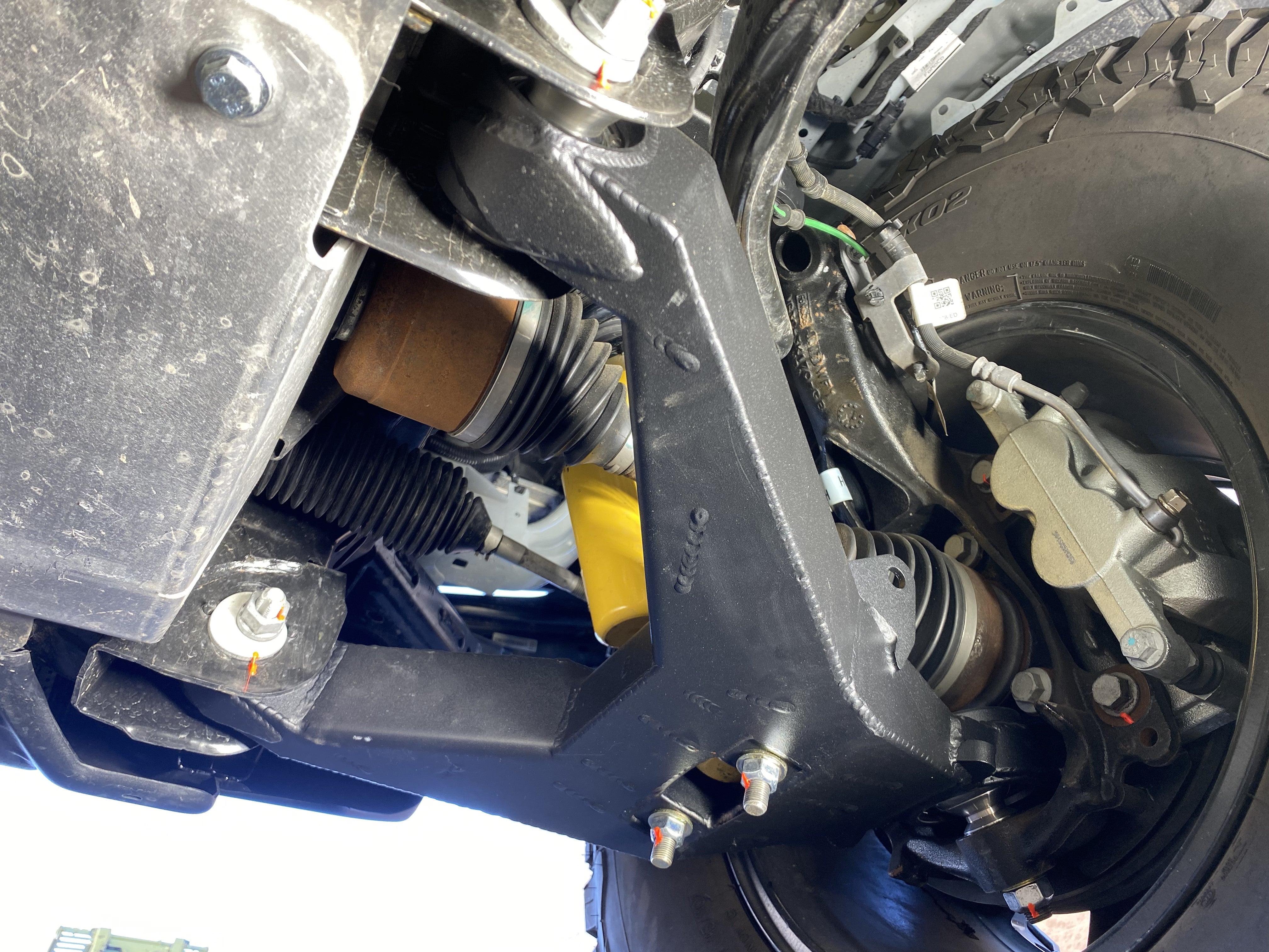 Foutz Motorsports Fabricated Lower Arm Kit With By-pass Shock Mount - Stock Length 2021-2026 Ford Bronco