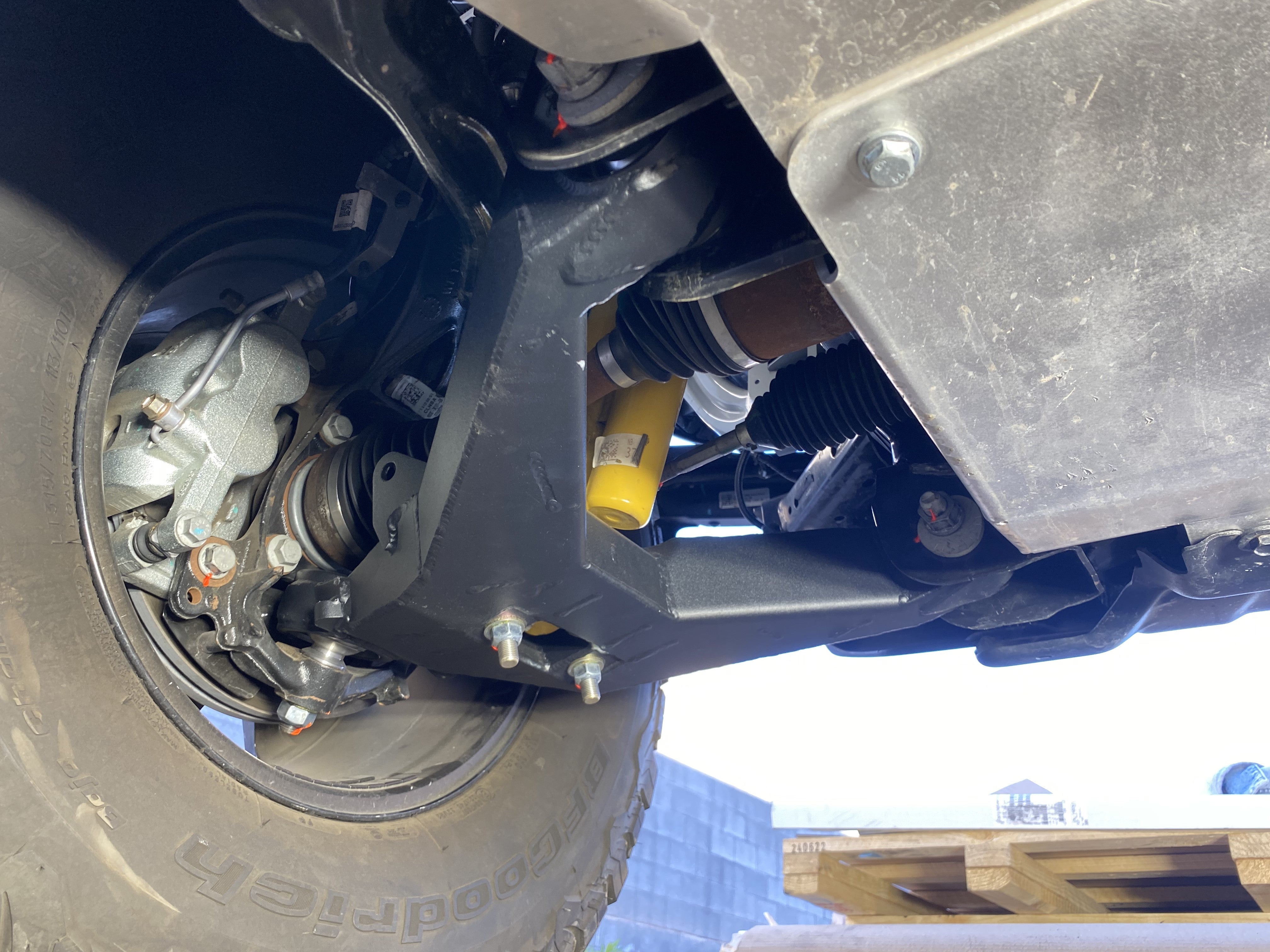 Foutz Motorsports Fabricated Lower Arm Kit With By-pass Shock Mount - Stock Length 2021-2026 Ford Bronco