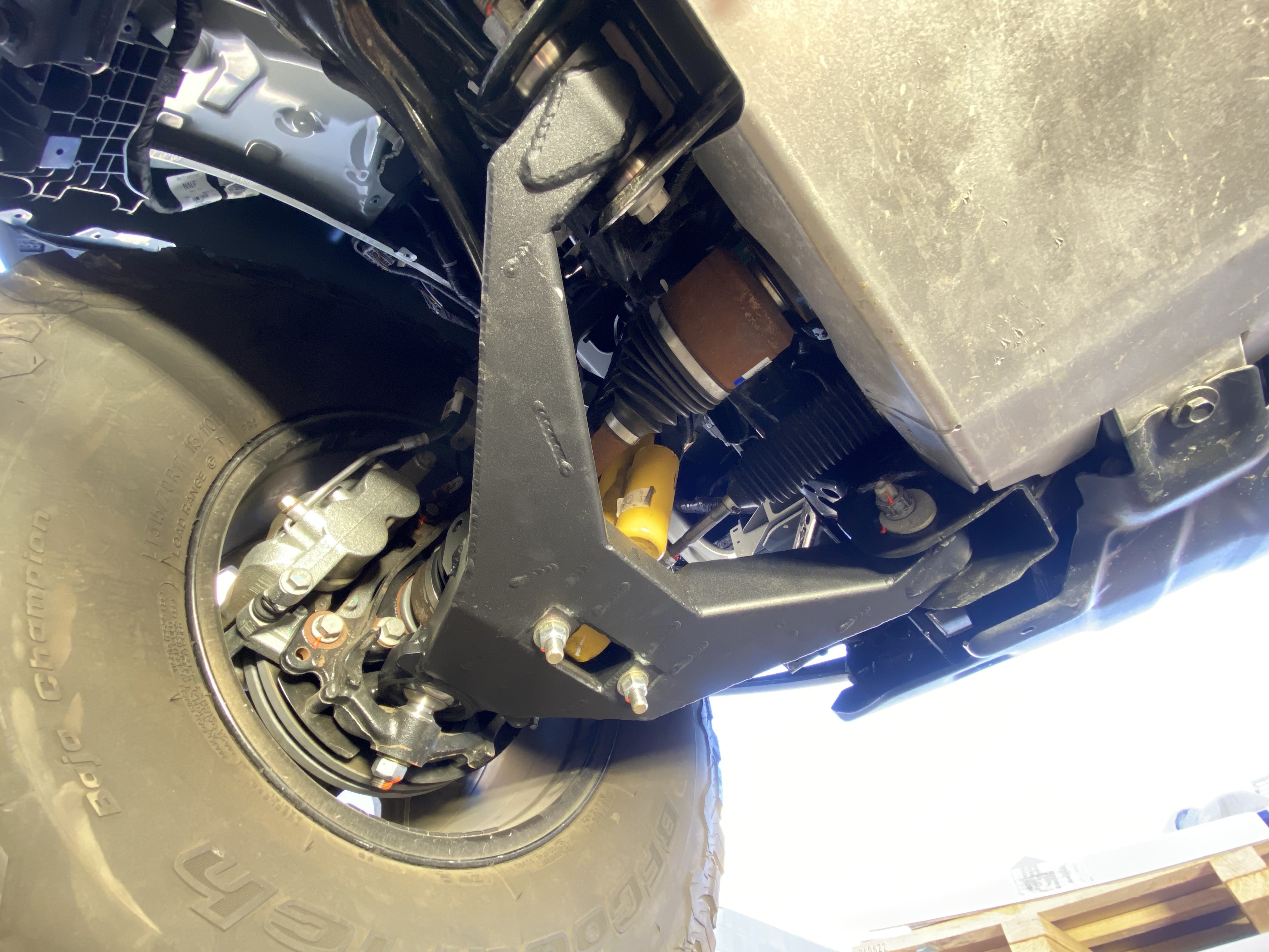 Foutz Motorsports Fabricated Lower Arm Kit With By-pass Shock Mount - Stock Length 2021-2026 Ford Bronco