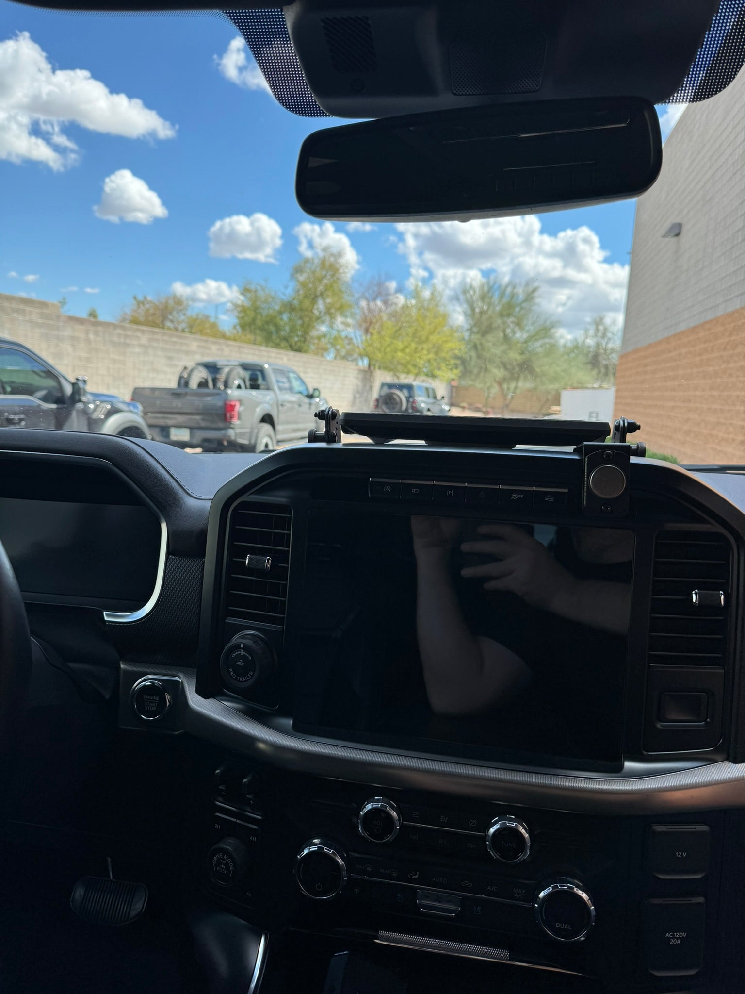 Foutz Motorsports Center Dash Fold Down GPS mount - Garmin TREAD XL 2021-2026 Ford F-150 Raptor 2021-2026 Ford F-150 2023-2026 Ford F-150 Raptor R