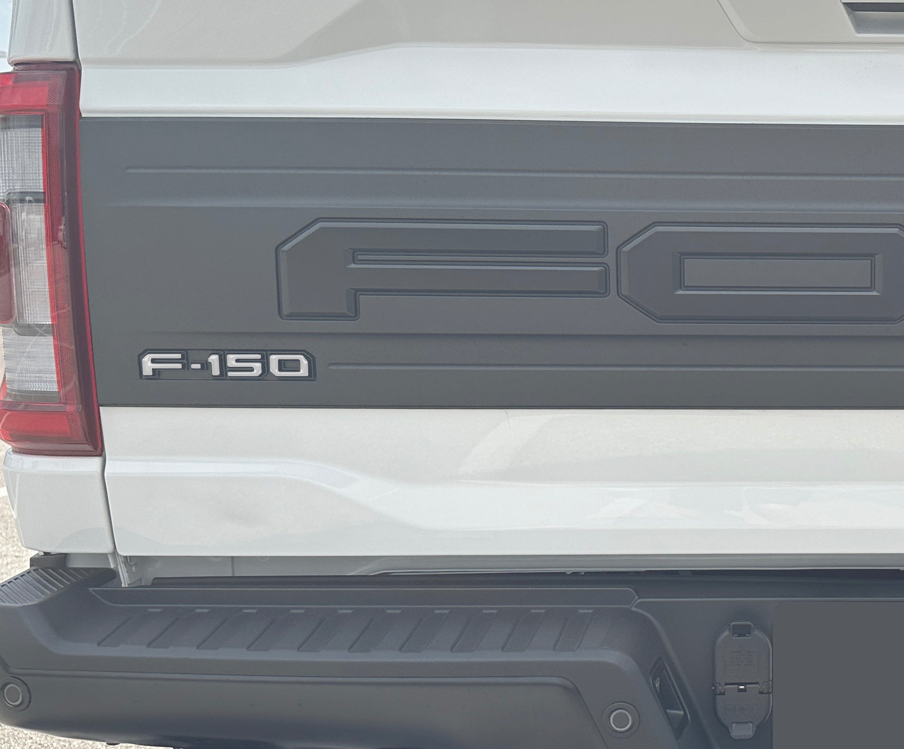 Tailgate Applique F-150 Emblem Overlays Fits 2021-2026 Ford F-150 Raptor/King Ranch/Platinum/Limited
