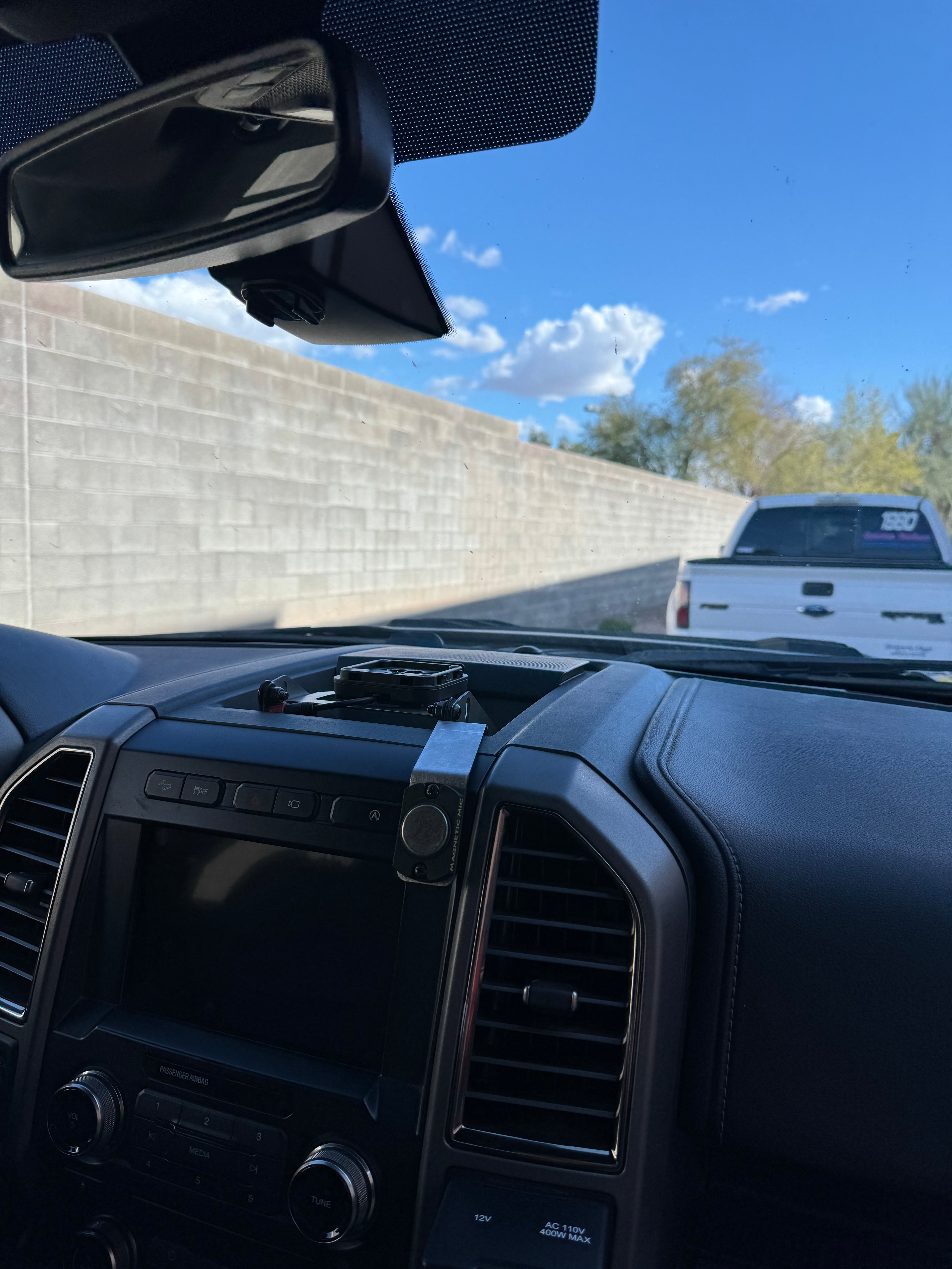 Foutz Motorsports Center Dash Fold Down GPS Mount (Garmin TREAD XL) 2017-2020 Ford F-150 Raptor