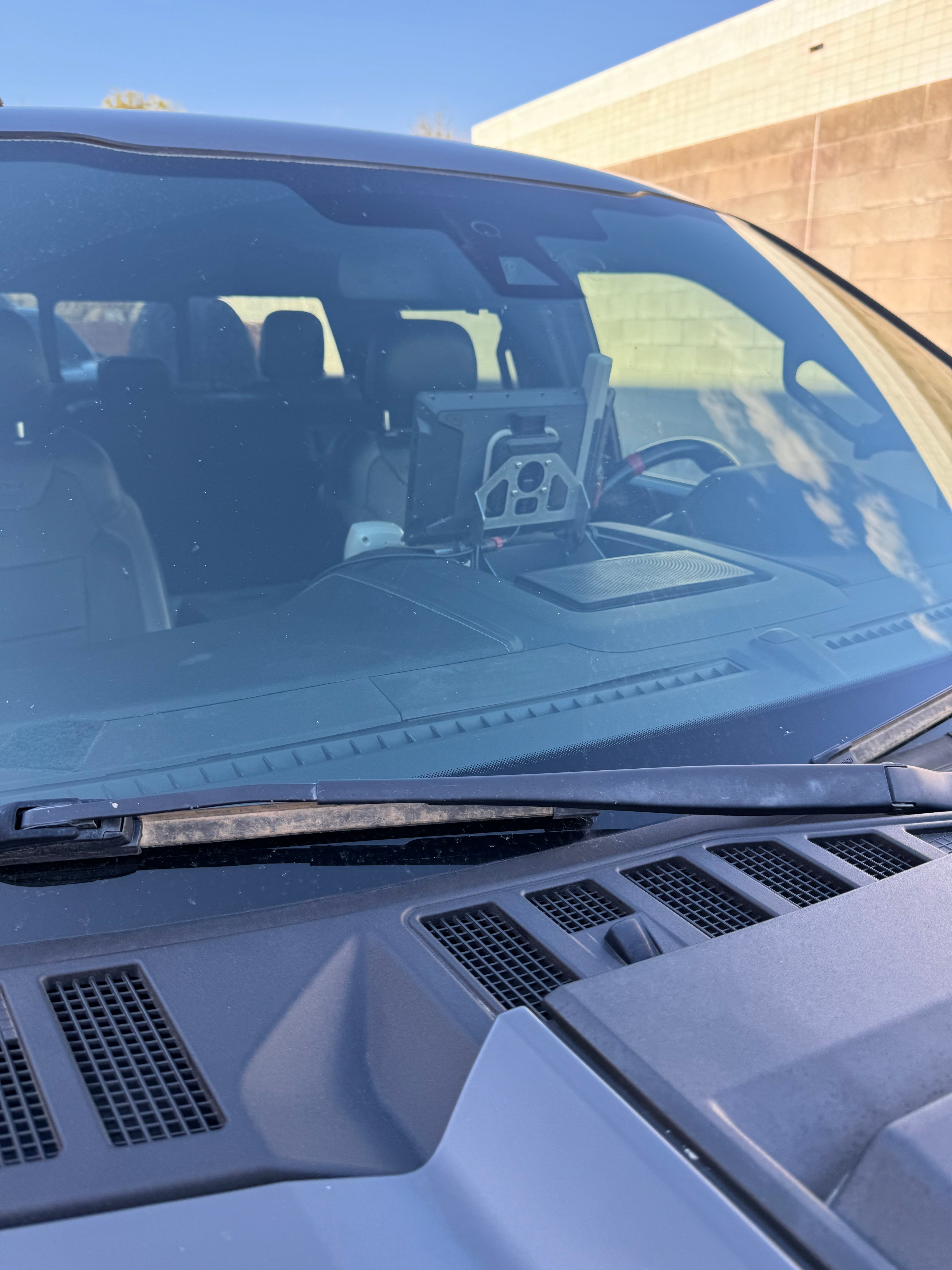 Foutz Motorsports Center Dash Fold Down GPS Mount (Garmin TREAD XL) 2017-2020 Ford F-150 Raptor