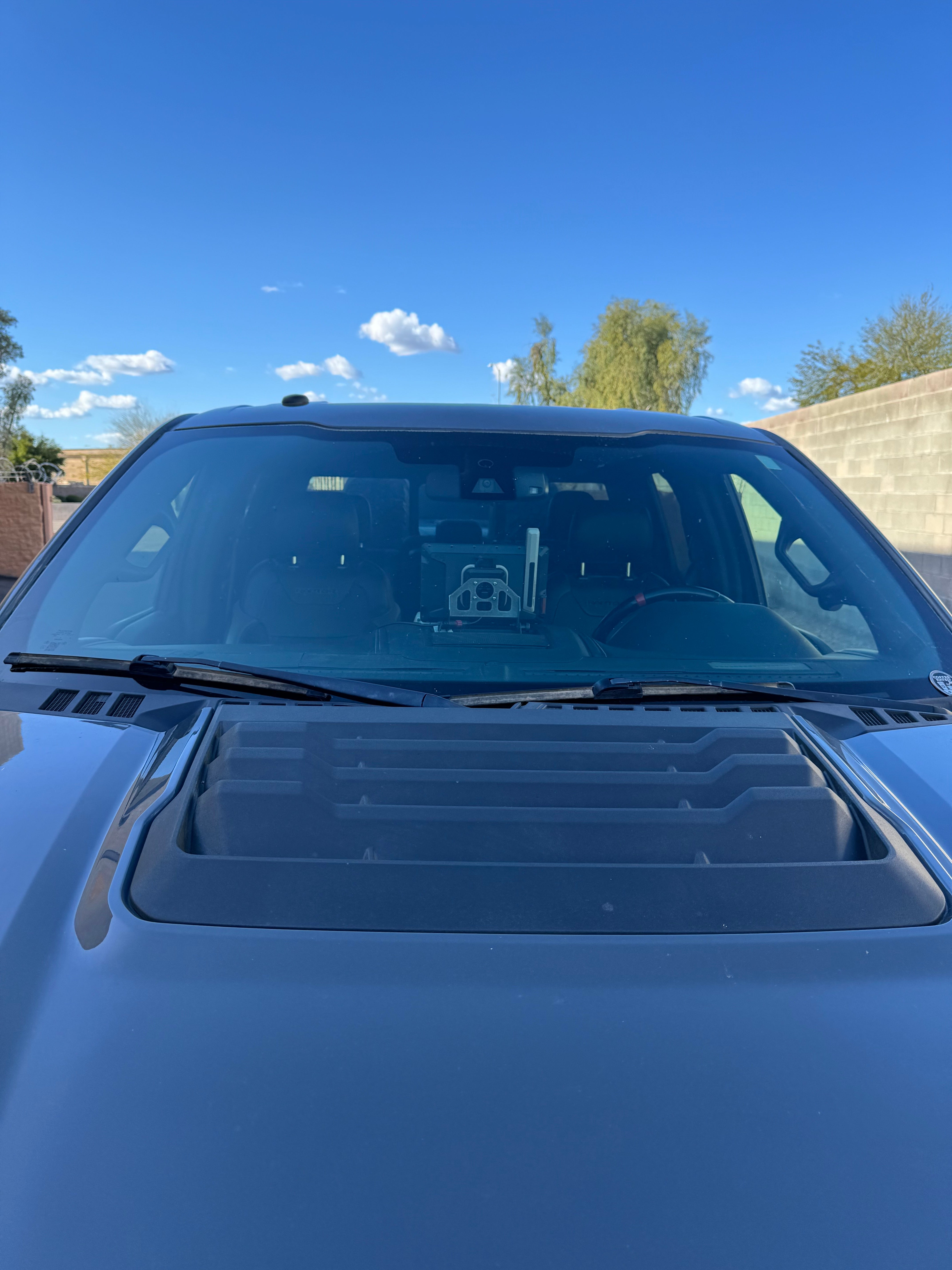 Foutz Motorsports Center Dash Fold Down GPS Mount (Garmin TREAD XL) 2017-2020 Ford F-150 Raptor