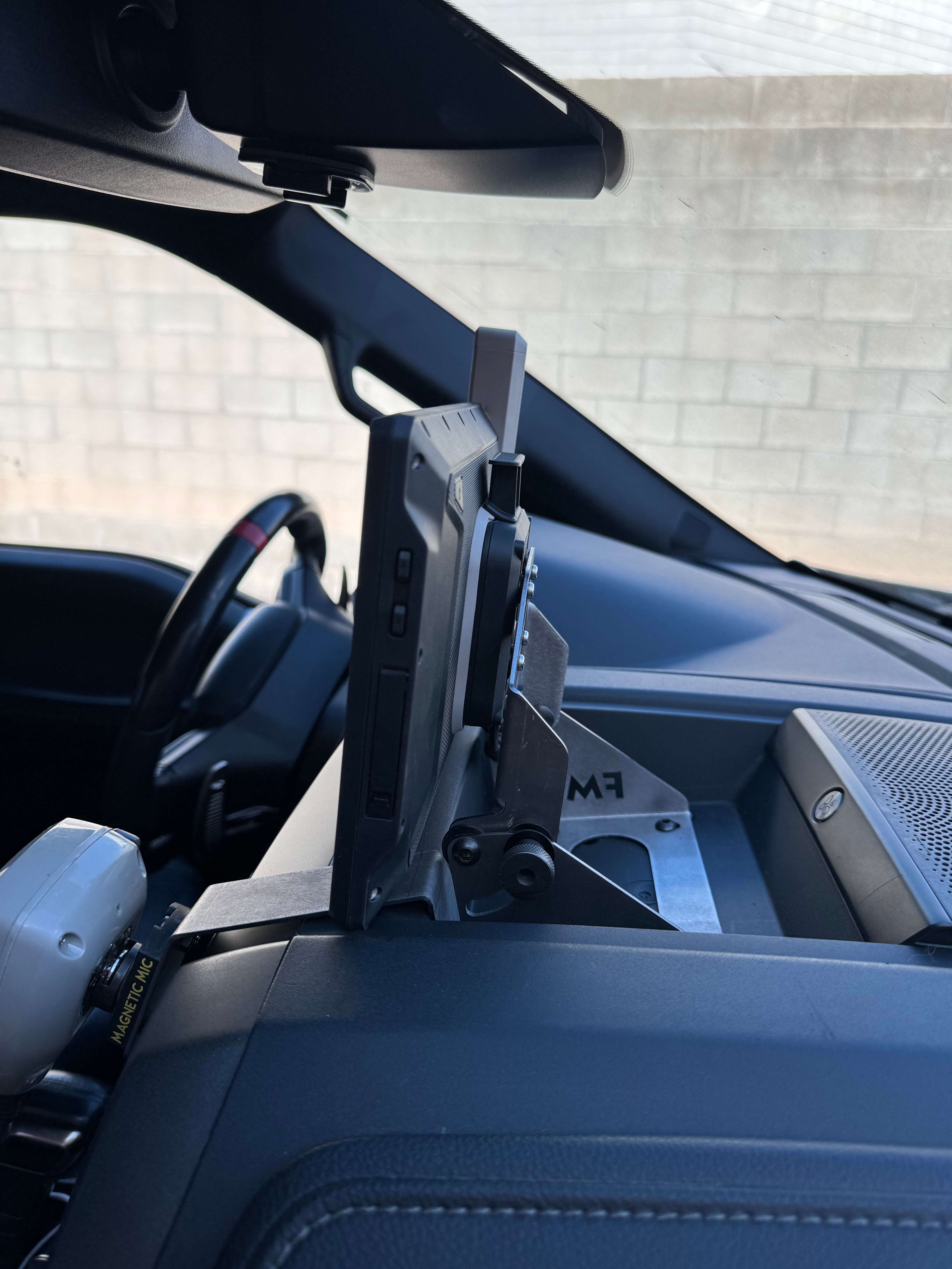 Foutz Motorsports Center Dash Fold Down GPS Mount (Garmin TREAD XL) 2017-2020 Ford F-150 Raptor