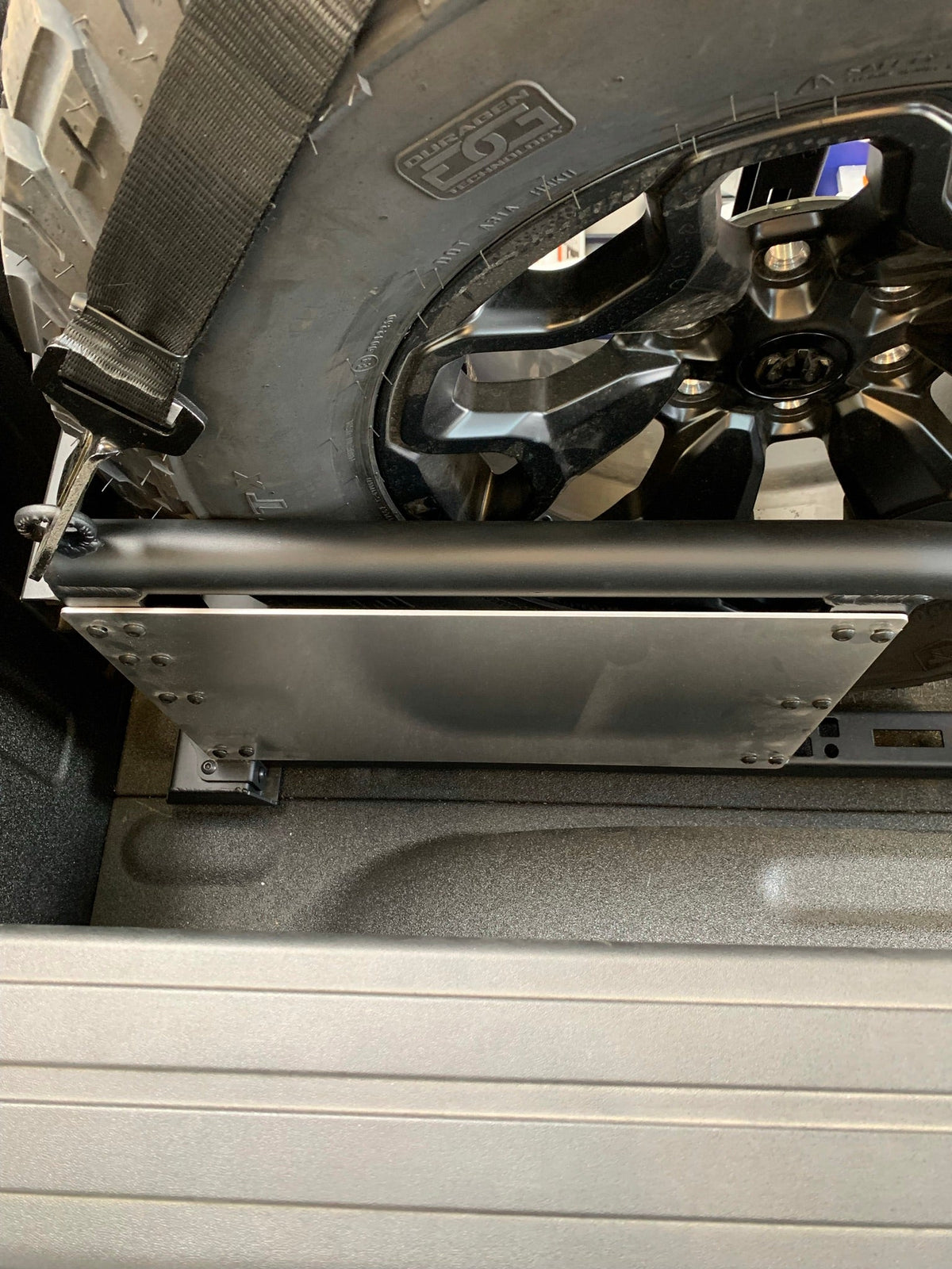 Foutz Motorsports Single Tire Carrier Quick Release Modular Bed Organizer