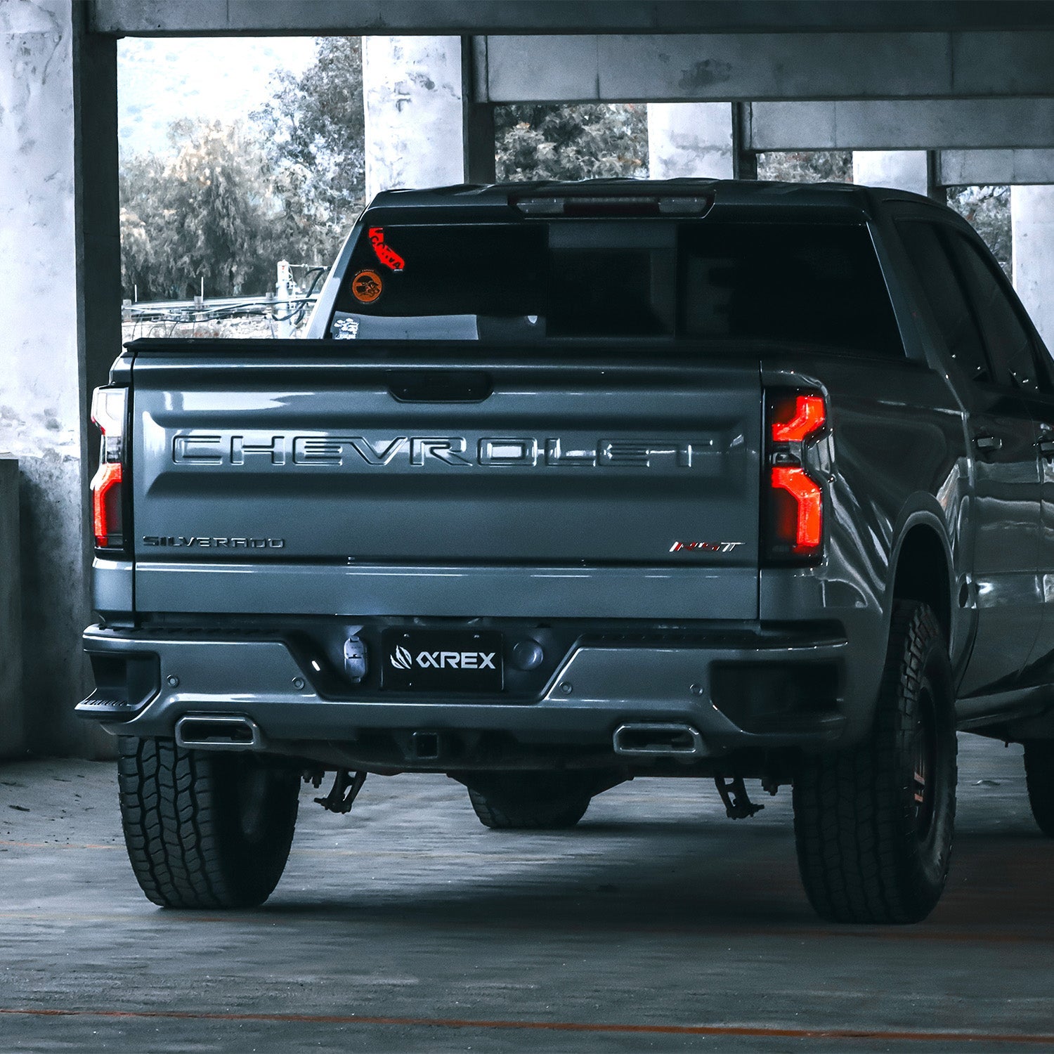 19-24 Chevrolet Silverado 1500 / 20-24 Silverado 2500/3500 HD LUXX-Series LED Tail Lights Black-Red - Apollo Off-Road