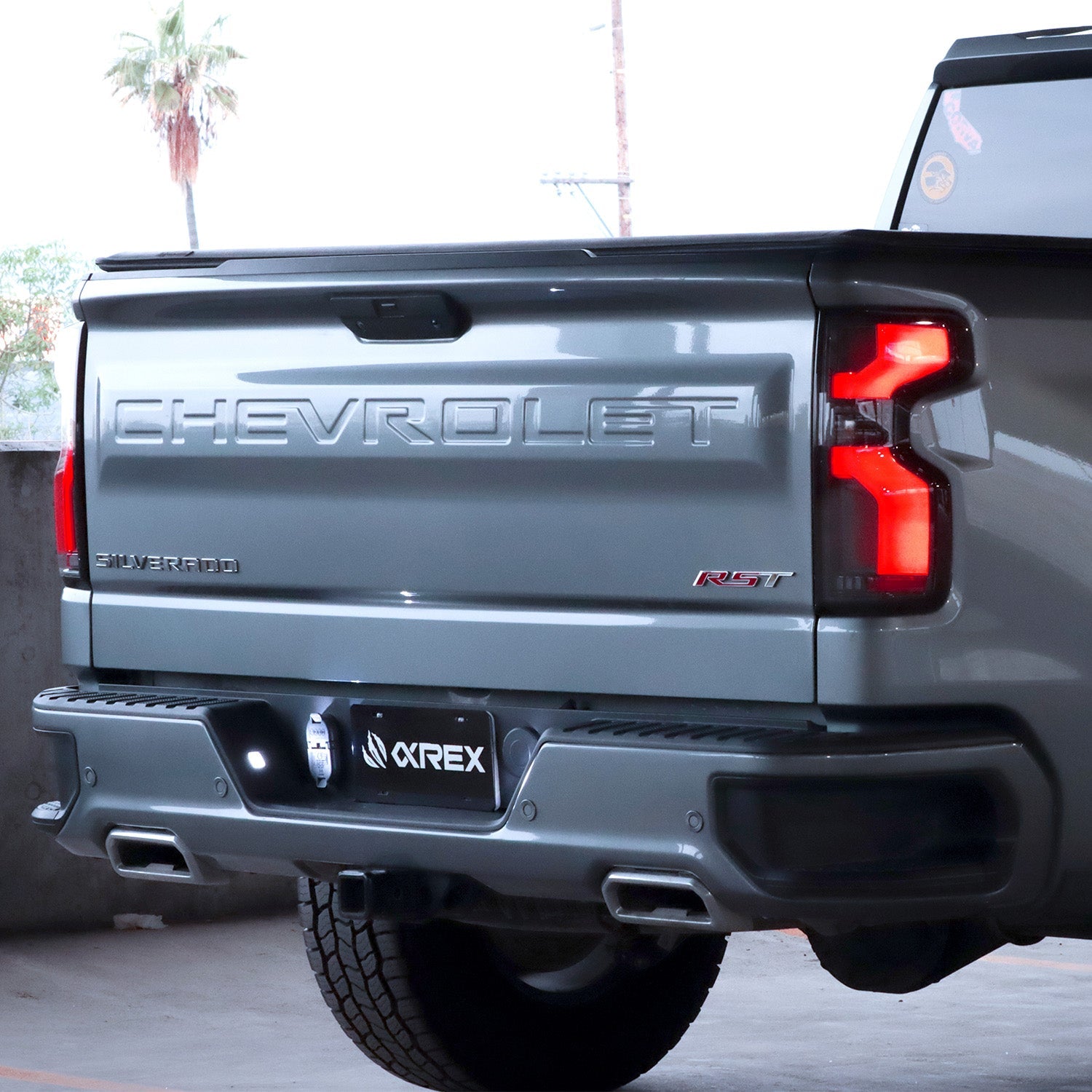19-24 Chevrolet Silverado 1500 / 20-24 Silverado 2500/3500 HD LUXX-Series LED Tail Lights Black-Red - Apollo Off-Road