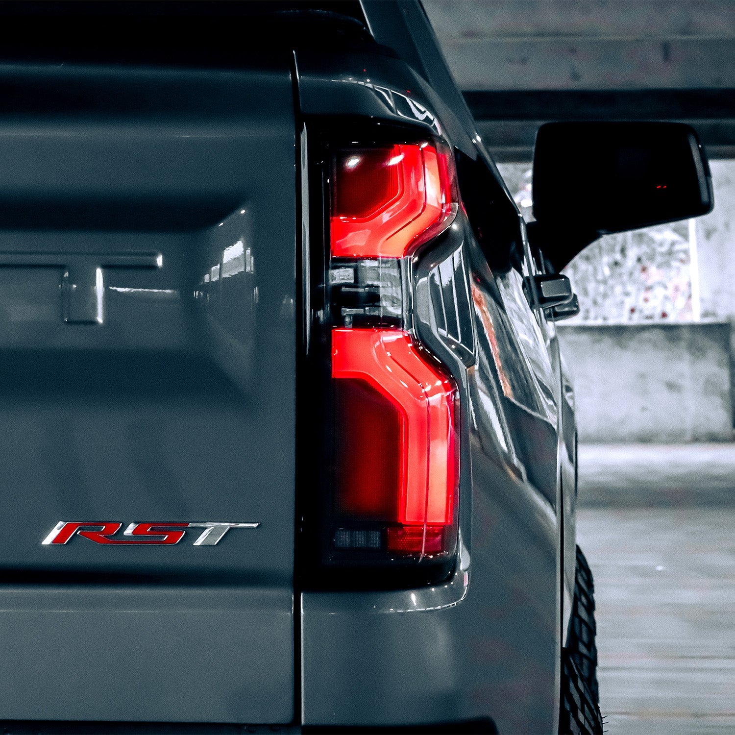 19-24 Chevrolet Silverado 1500 / 20-24 Silverado 2500/3500 HD LUXX-Series LED Tail Lights Black-Red - Apollo Off-Road