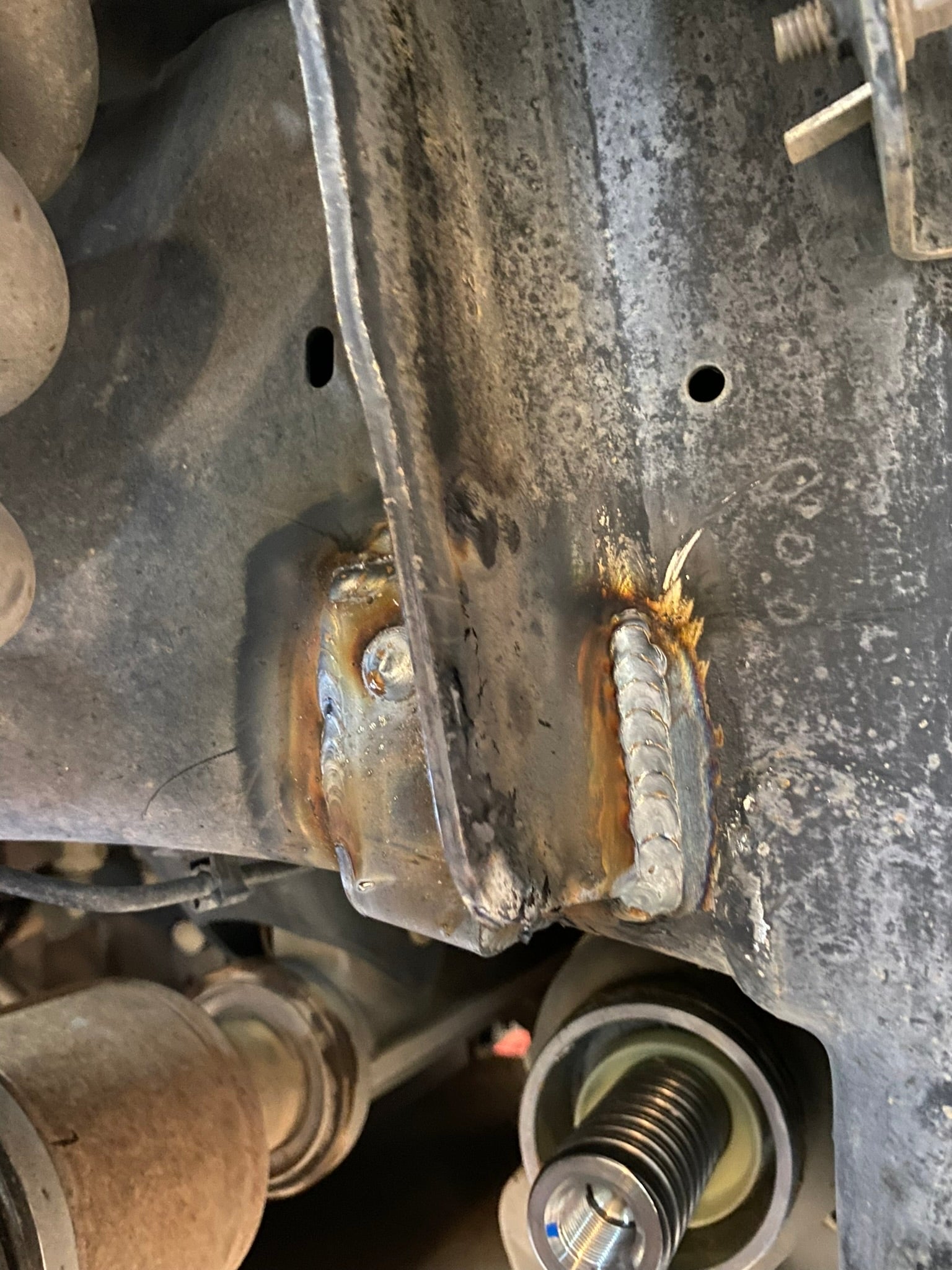 Foutz Motorsports spring tower corner weld in support gusset 2017-2020 Ford F-150 Raptor