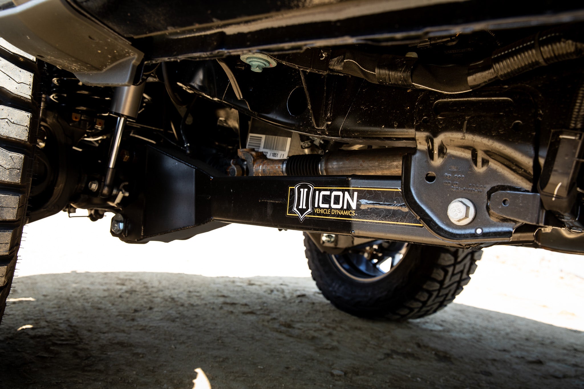 2023-2025 Ford F-250/F-350 Super Duty 4WD Gas 2.5 Inch Lift Stage 3 Suspension System W/ Radius Arms Icon Vehicle Dynamics