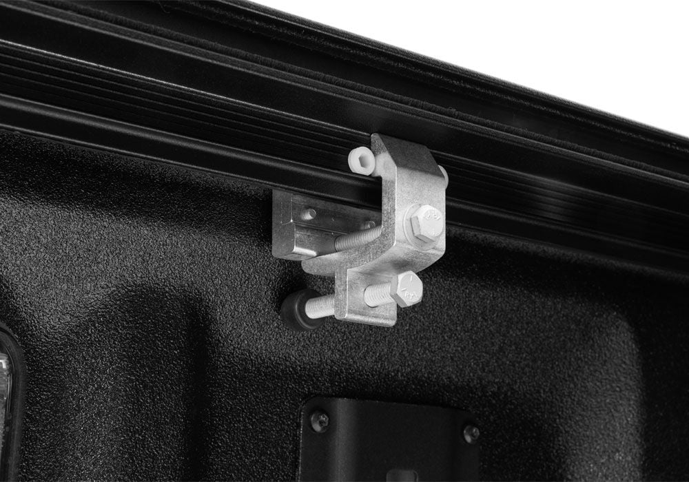RetraxPRO with EZ-Off FRC-4000 Retractable Tonneau Cover Industrial Strength Aluminum Construction 2017-2026 Ford F-250/350 6' 10 inch Bed