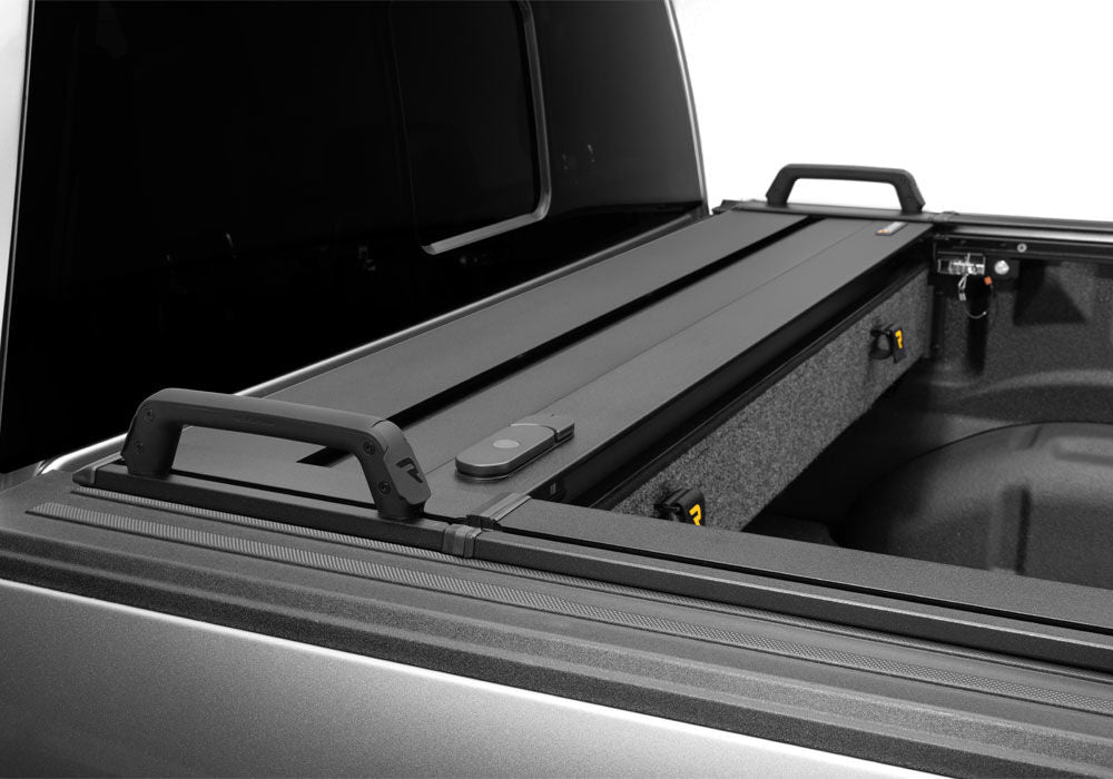 RetraxPRO with EZ-Off FRC-4000 Retractable Tonneau Cover Industrial Strength Aluminum Construction 2017-2026 Ford F-250/350 6' 10 inch Bed