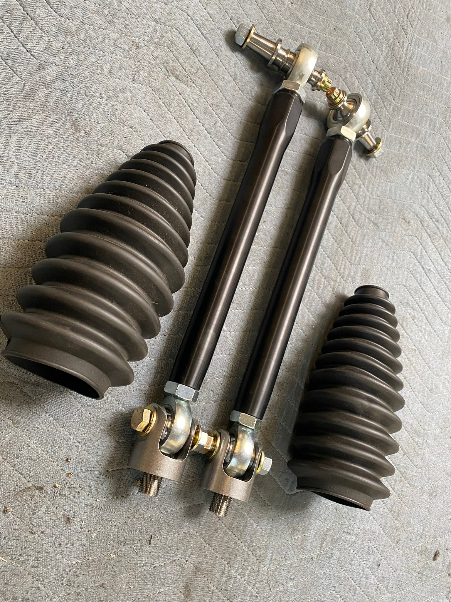 Foutz Motorsports Billet Tie Rod Kit 2023-2026 Ford F-150 Raptor R 2017-2026 Ford F-150 Raptor 2010-2014 Ford F-150 SVT Raptor