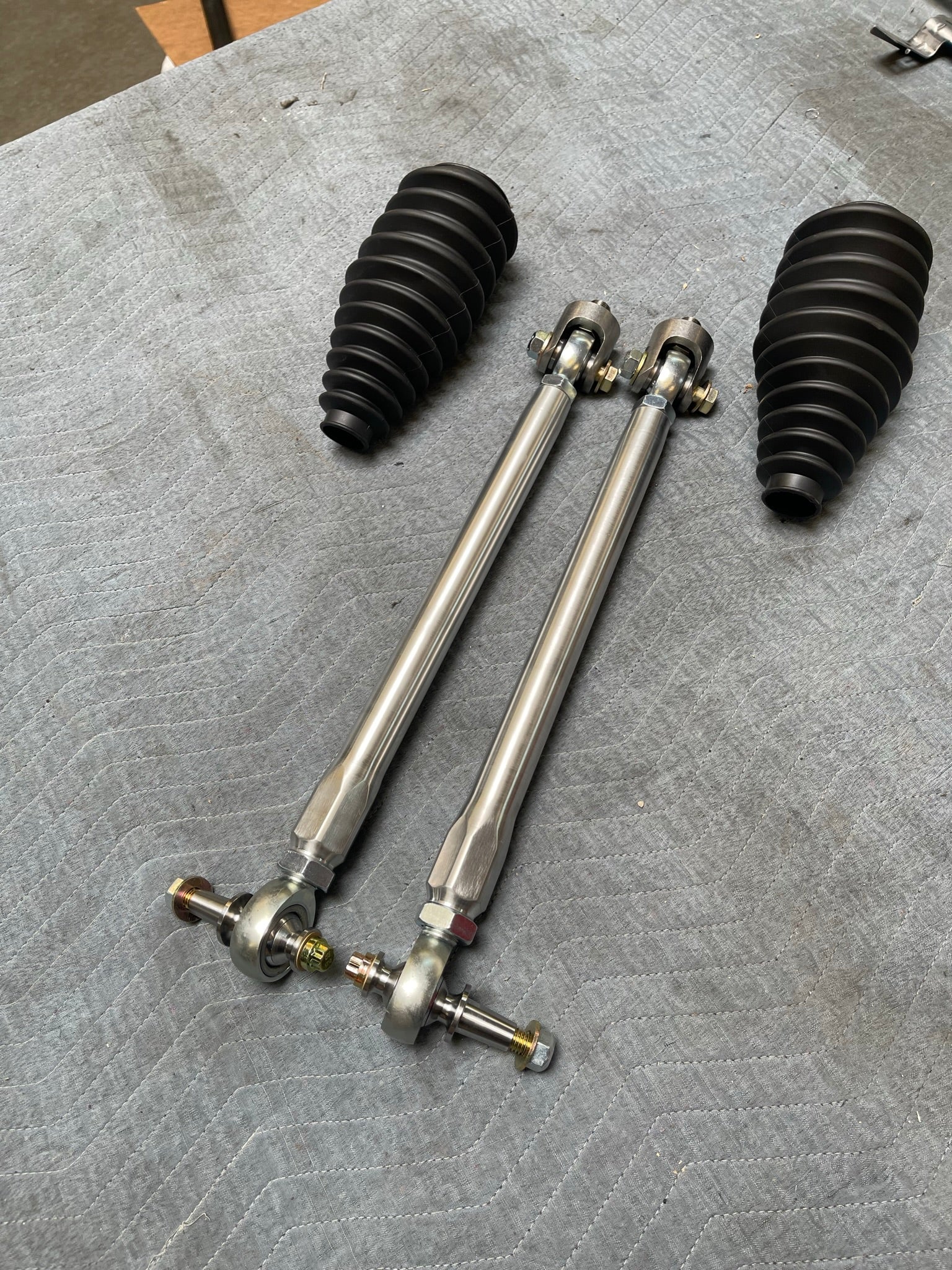 Foutz Motorsports Billet Tie Rod Kit 2023-2026 Ford F-150 Raptor R 2017-2026 Ford F-150 Raptor 2010-2014 Ford F-150 SVT Raptor