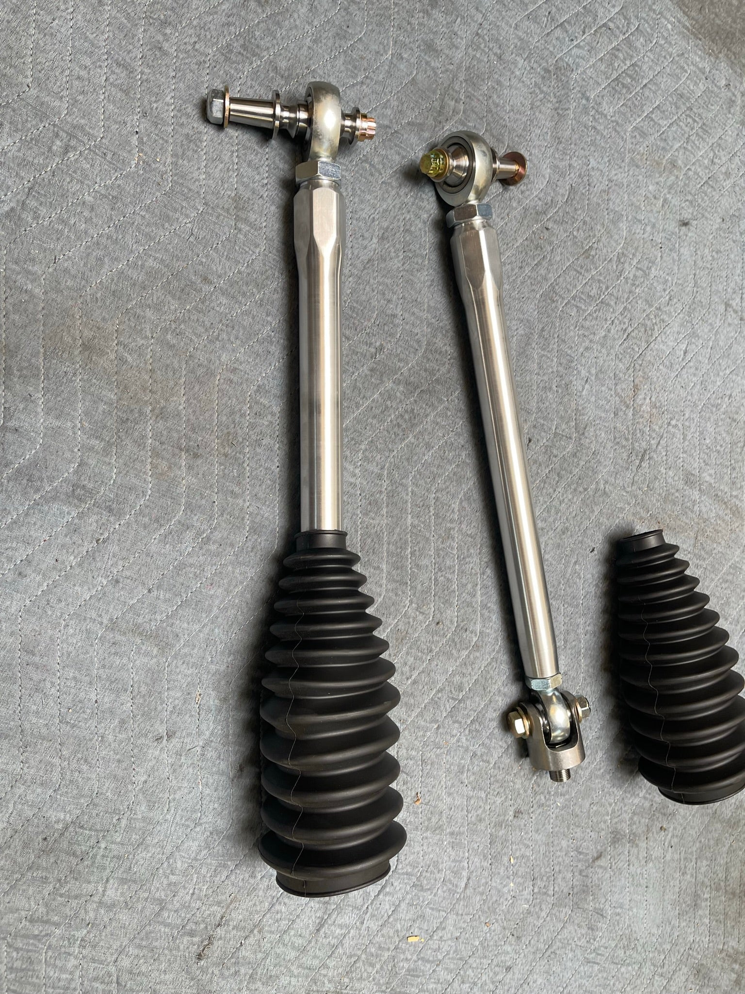 Foutz Motorsports Billet Tie Rod Kit 2023-2026 Ford F-150 Raptor R 2017-2026 Ford F-150 Raptor 2010-2014 Ford F-150 SVT Raptor