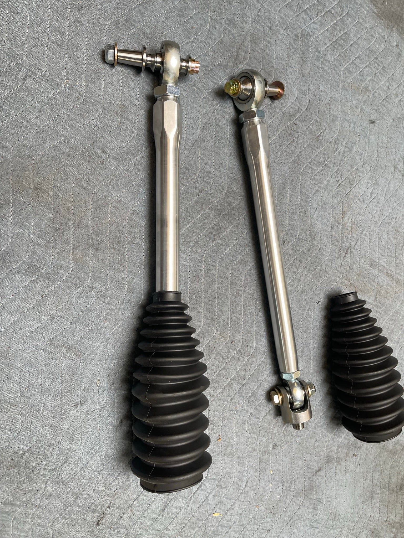 Foutz Motorsports Billet Tie Rod Kit 2022-2026 Ford Bronco Raptor