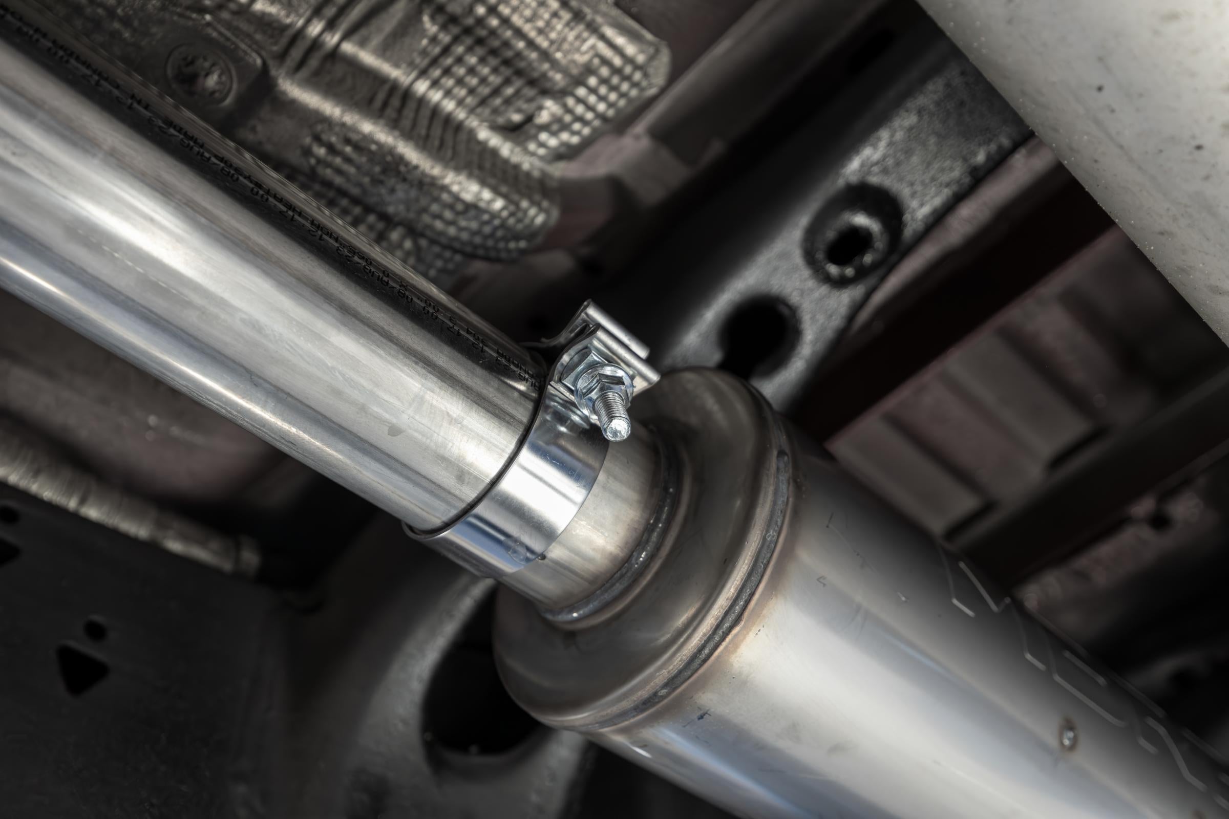 2019-Present Silverado/Sierra 1500 2.7L Aluminized Steel 3 Inch Cat-Back Single Side Exit Armor Lite MBRP