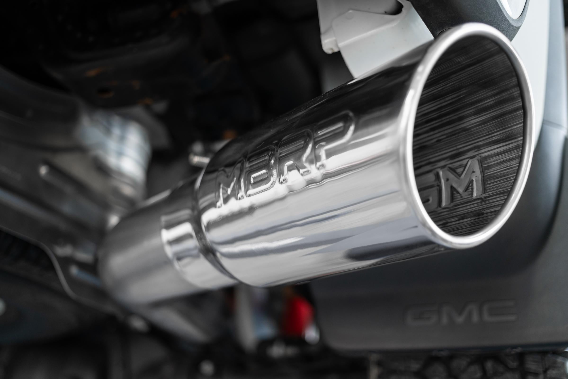  4 Inch Cat Back Exhaust System Single Side Exit 20-Up Silverado/Sierra 2500/3500 HD 6.6L V8 Armor Lite MBRP