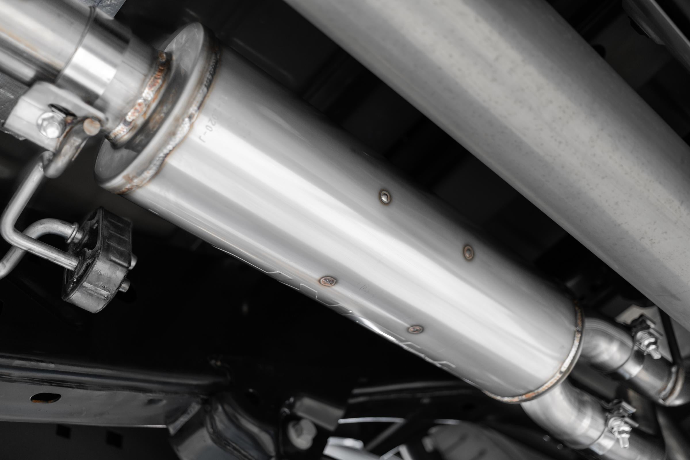 21-Up Ford F-150 Black Coated Aluminized Steel 3 Inch Cat-Back 2.5 Inch Dual Split Rear Exhaust System MBRP