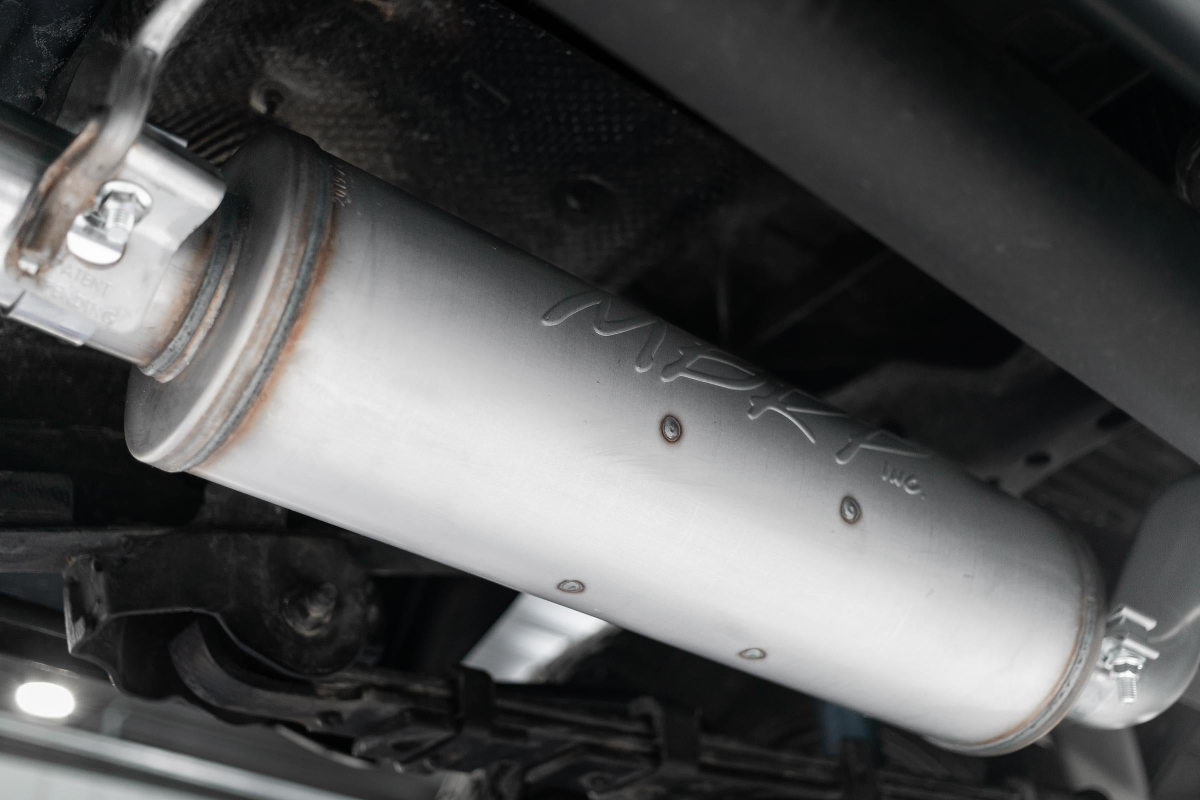 Toyota 3 Inch Cat Back Exhaust System For 16-23 Toyota Tacoma 3.5L Single Side Exit MBRP