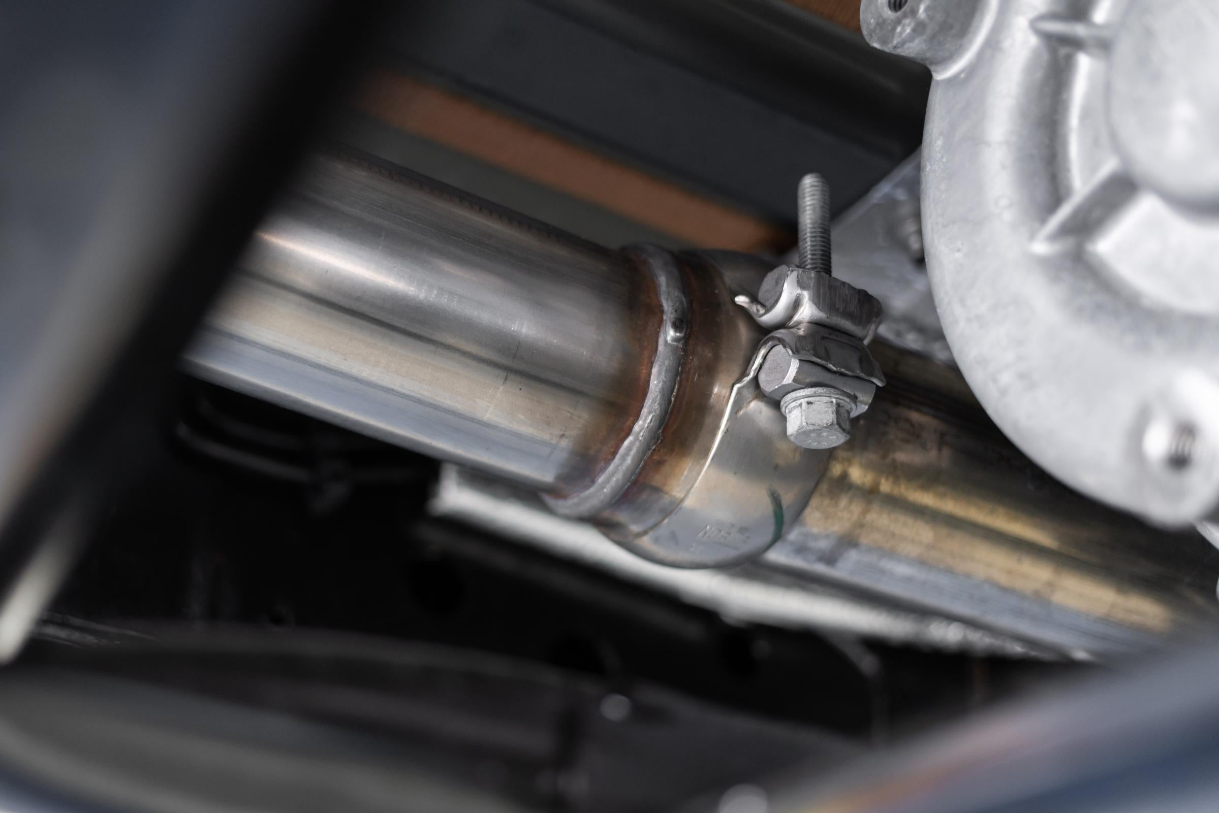 Jeep Cat Back Exhaust System Single Rear Exit Armor Lite Series For 18-Up Wrangler JL 2/4 Door 2.0L, 3.6L MBRP
