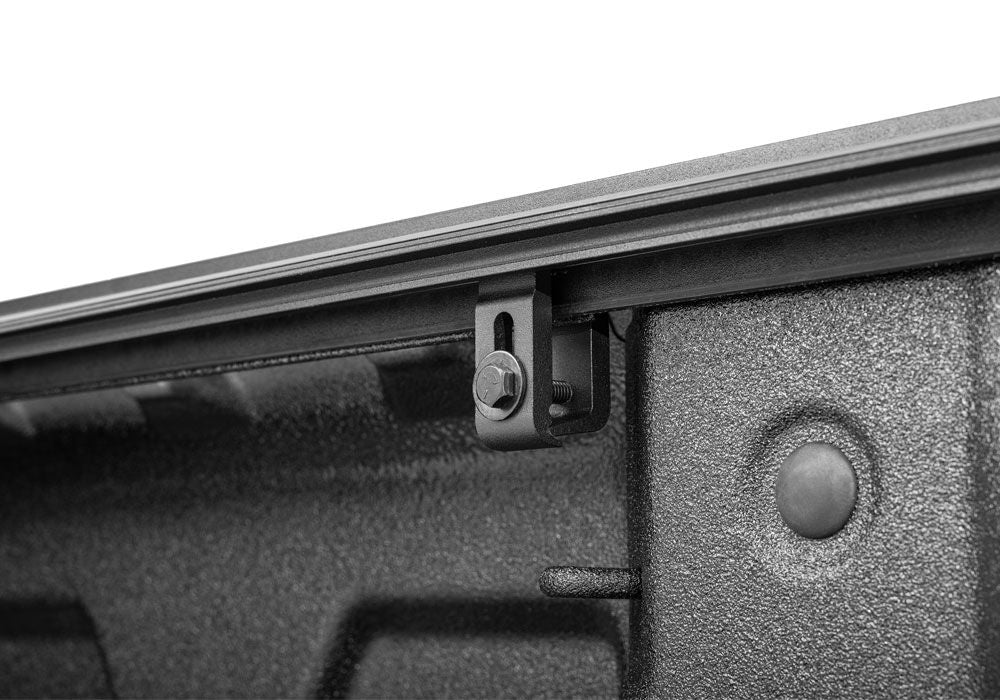 Tonneau Cover Select 2021-2026 Ford F-150 5 Foot 7 Inch Bed Crew Cab (Includes Lightning) Black Textured UnderCover