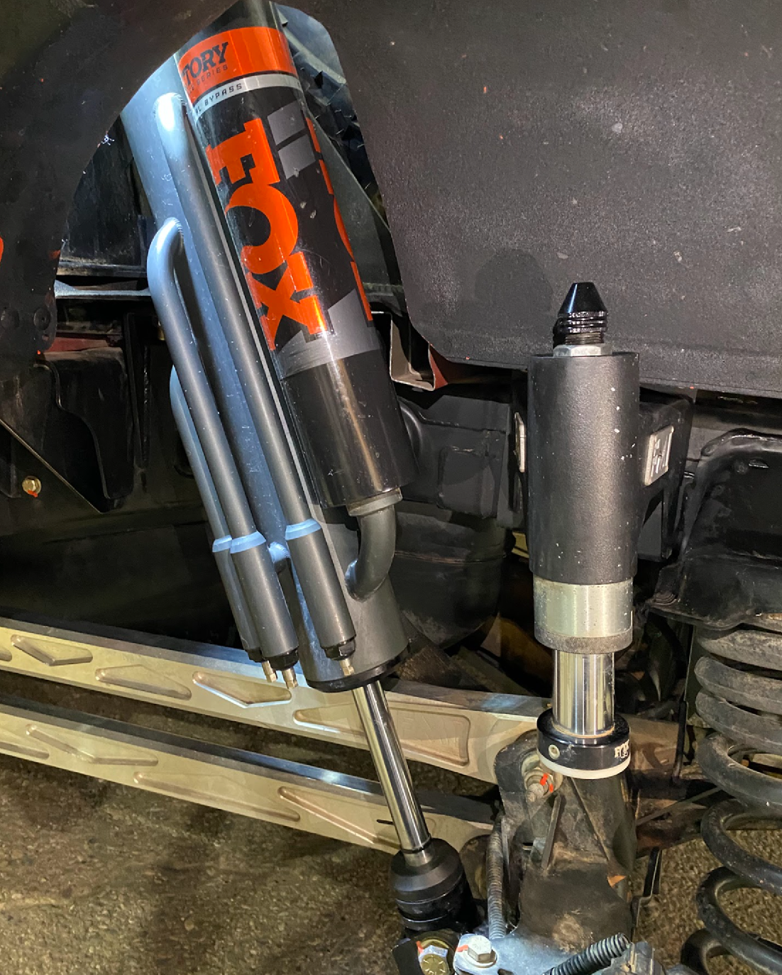 Foutz Motorsports 5-Link Mid Travel Rear Suspension Kit with Thru the bed Bypass Shock 2017-2020 Ford F-150 Raptor