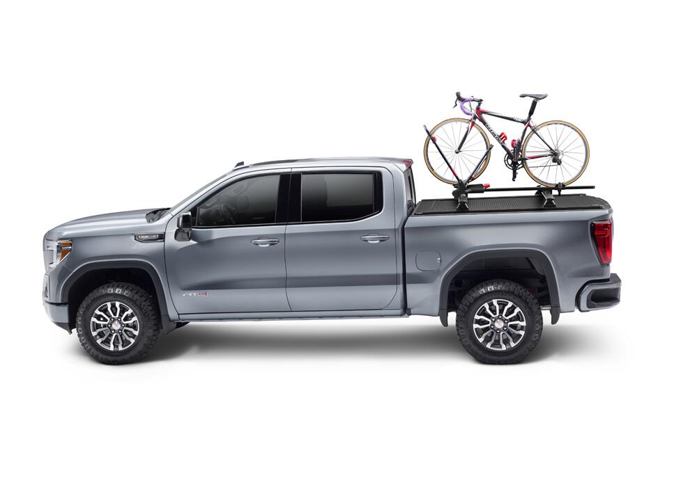 RetraxOne XR Retractable Tonneau Cover Matte One Piece Polycarbonate Construction 2023-2026 Colorado/Canyon 5' 2 inch Bed without Stake Pockets