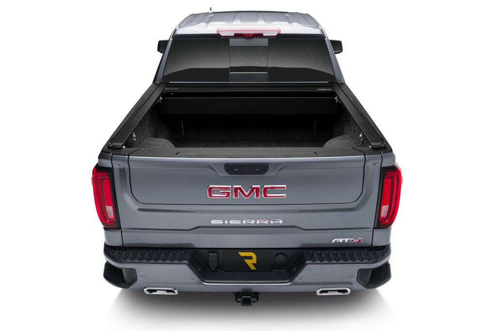 RetraxOne XR Retractable Tonneau Cover Matte One Piece Polycarbonate Construction 2023-2026 Colorado/Canyon 5' 2 inch Bed without Stake Pockets