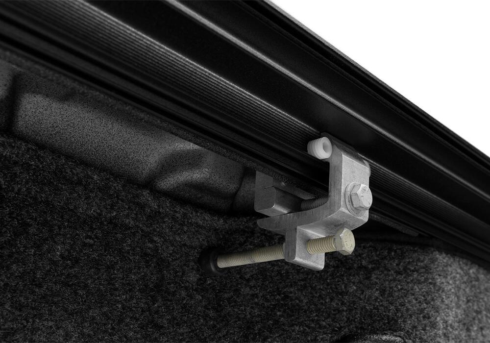 RetraxOne XR Retractable Tonneau Cover Matte One Piece Polycarbonate Construction 2023-2026 Colorado/Canyon 5' 2 inch Bed without Stake Pockets