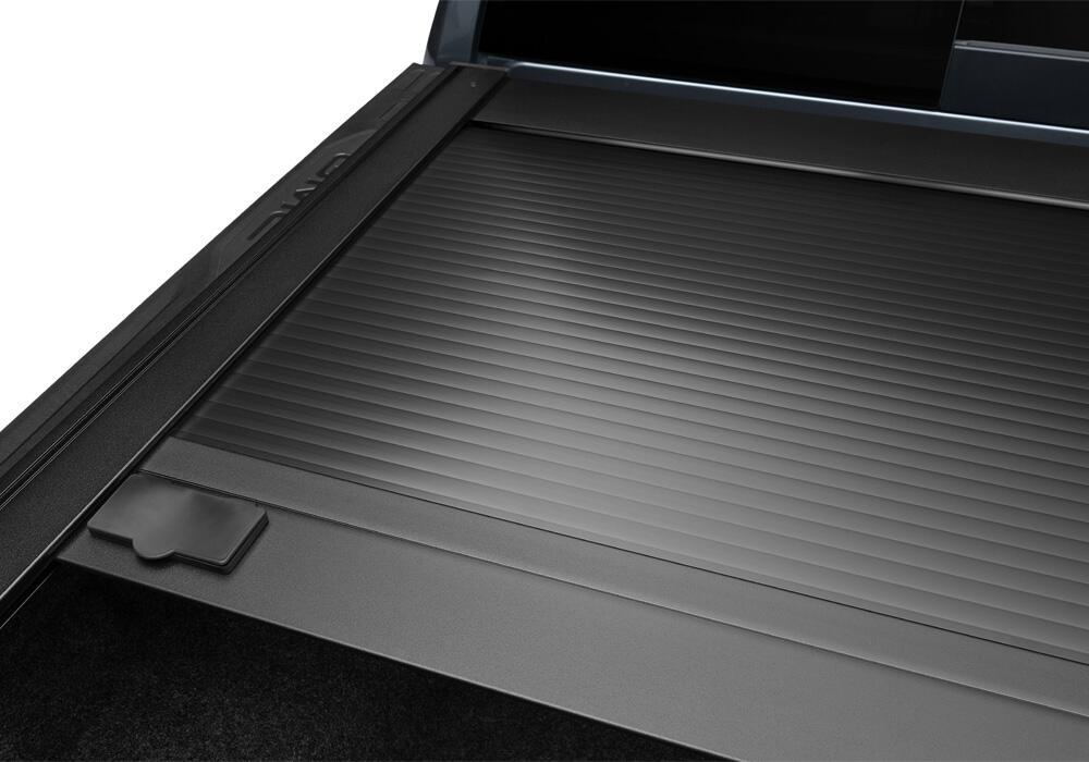 RetraxOne XR Retractable Tonneau Cover Matte One Piece Polycarbonate Construction 2019-2026 GMC Sierra (with CarbonPro Bed) 5' 9 inch Bed without Stake Pockets Standard Rails
