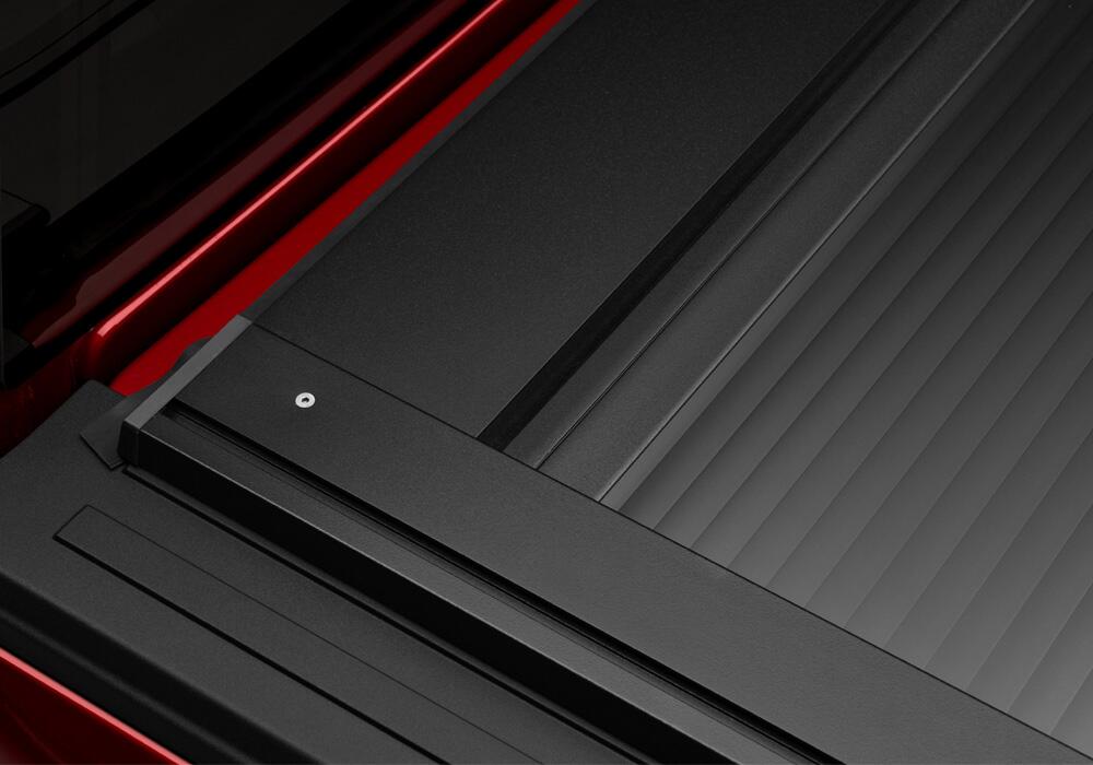 RetraxOne XR Retractable Tonneau Cover Matte One Piece Polycarbonate Construction 2022-2026 Nissan Frontier Crew Cab 5' Bed with or without Utili-Track System without Stake Pockets