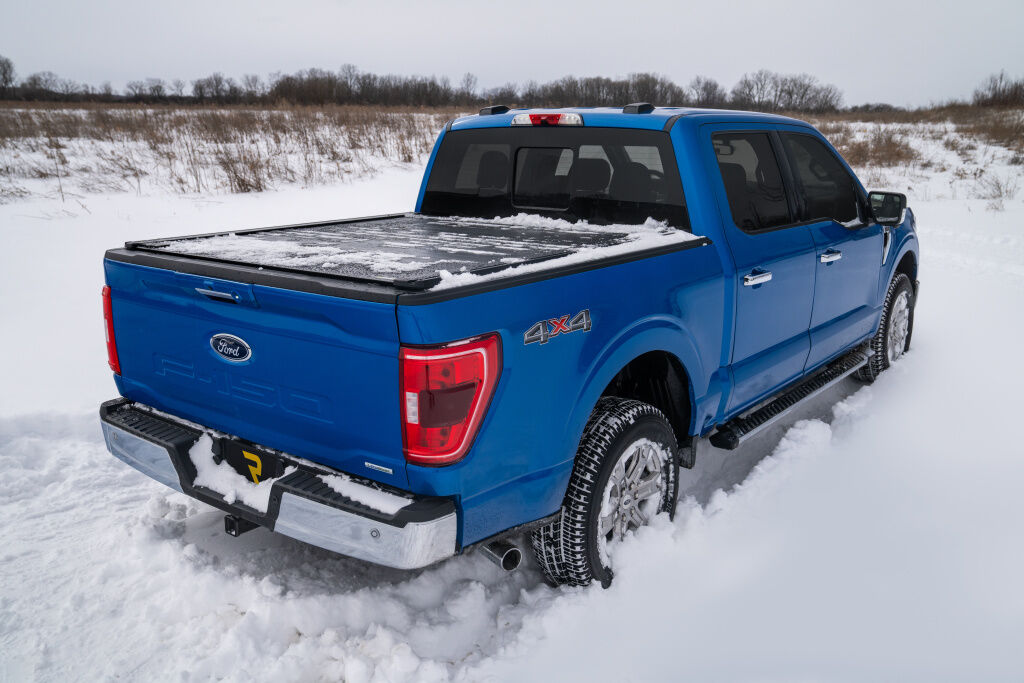 RetraxPRO Xr Retractable Tonneau Cover Industrial Strength Aluminum Construction 2021-2026 Ford F-150 6' 7 inch Bed without Stake Pockets