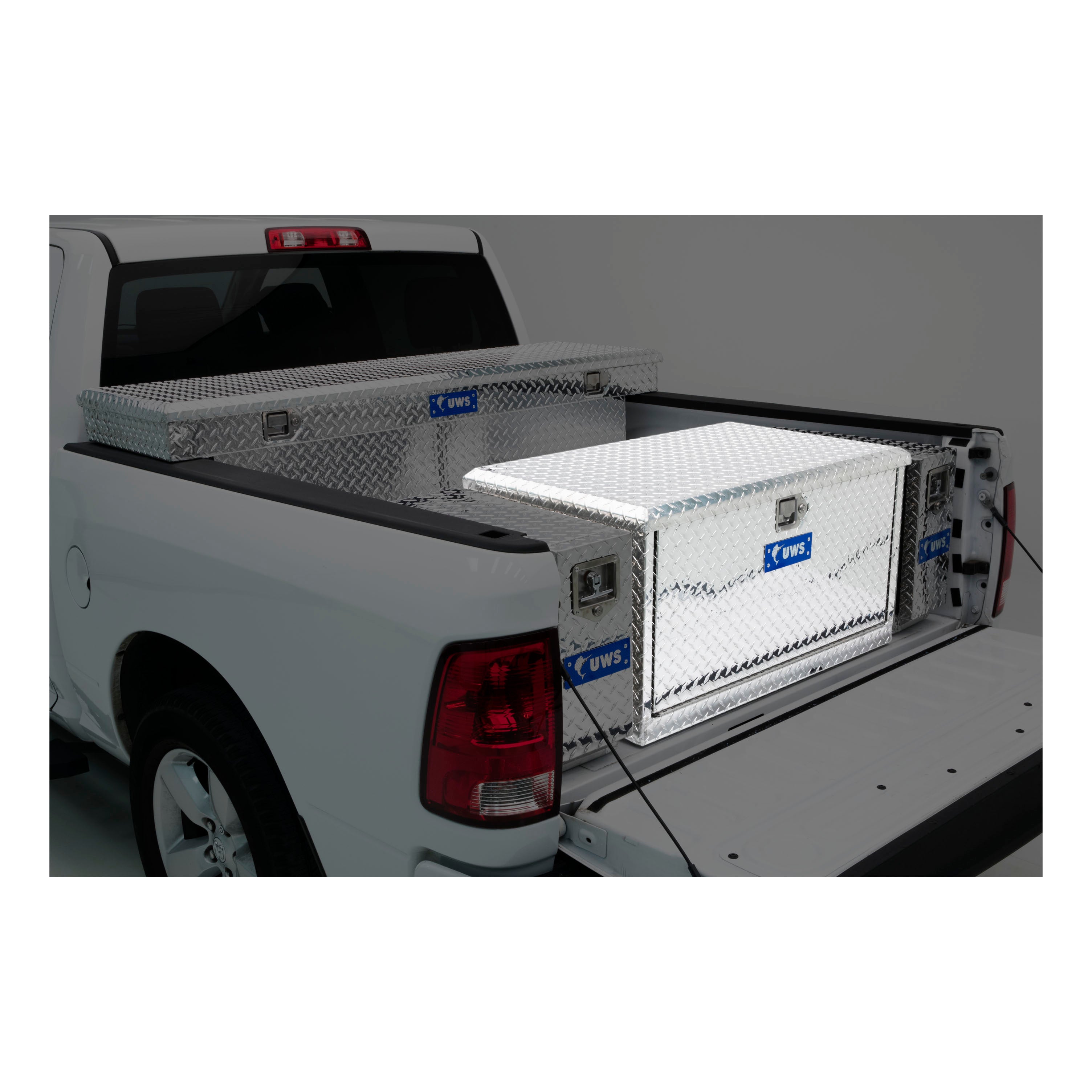 UWS TBC-38-DS Bright Aluminum 38" Utility Chest Box with Drawers