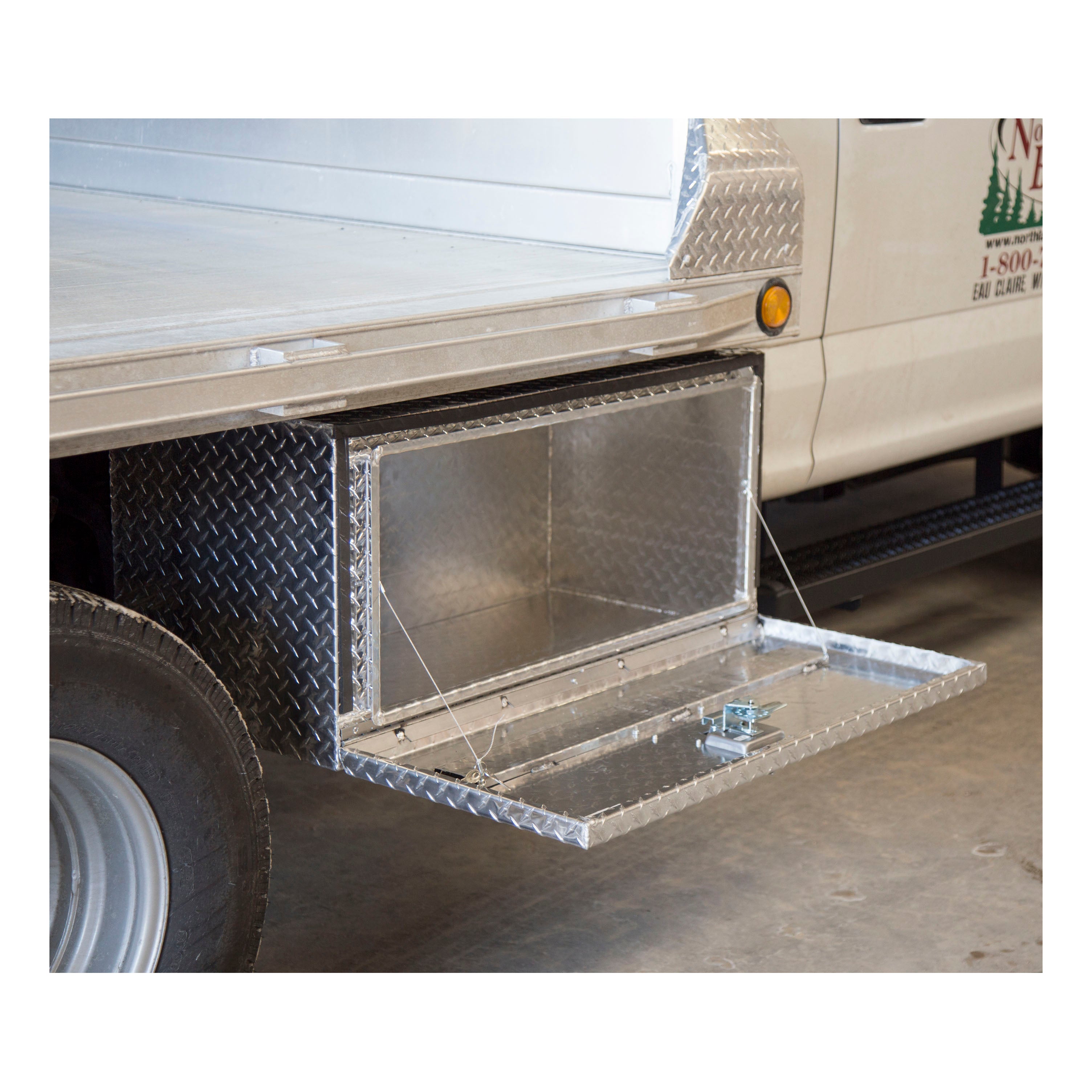 UWS TBUB-36 Bright Aluminum 36" Single-Door Underbody Tool Box (LTL Shipping Only)