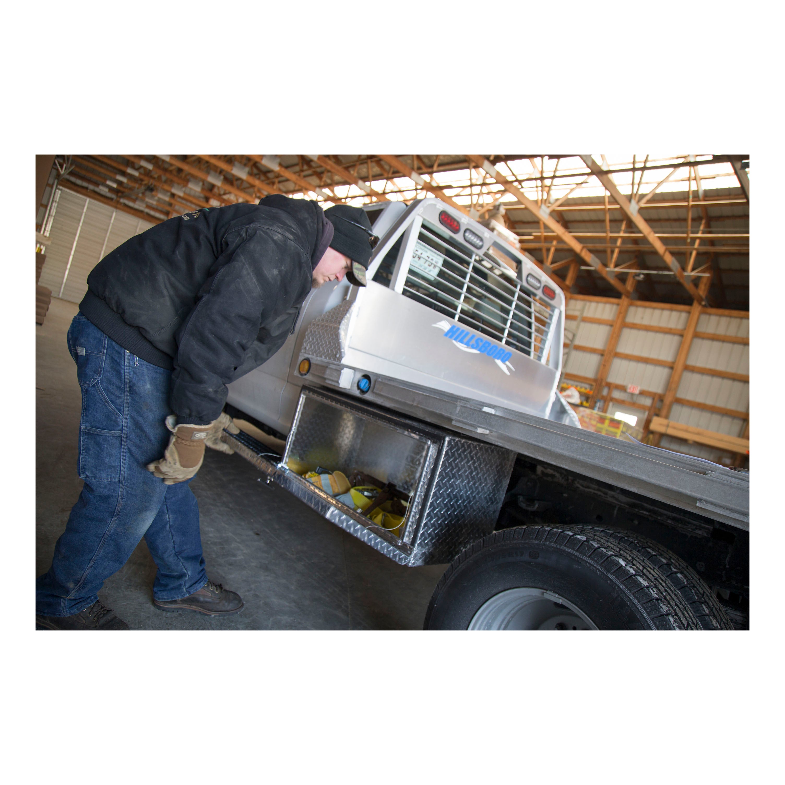UWS TBUB-36 Bright Aluminum 36" Single-Door Underbody Tool Box (LTL Shipping Only)