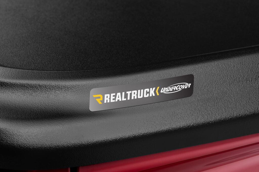 Tonneau Cover SE 2019 (New Body Style) 2026 Silverado 1500 6 Foot 7 Inch Bed Without Multi-Flex Tailgate Black Textured UnderCover