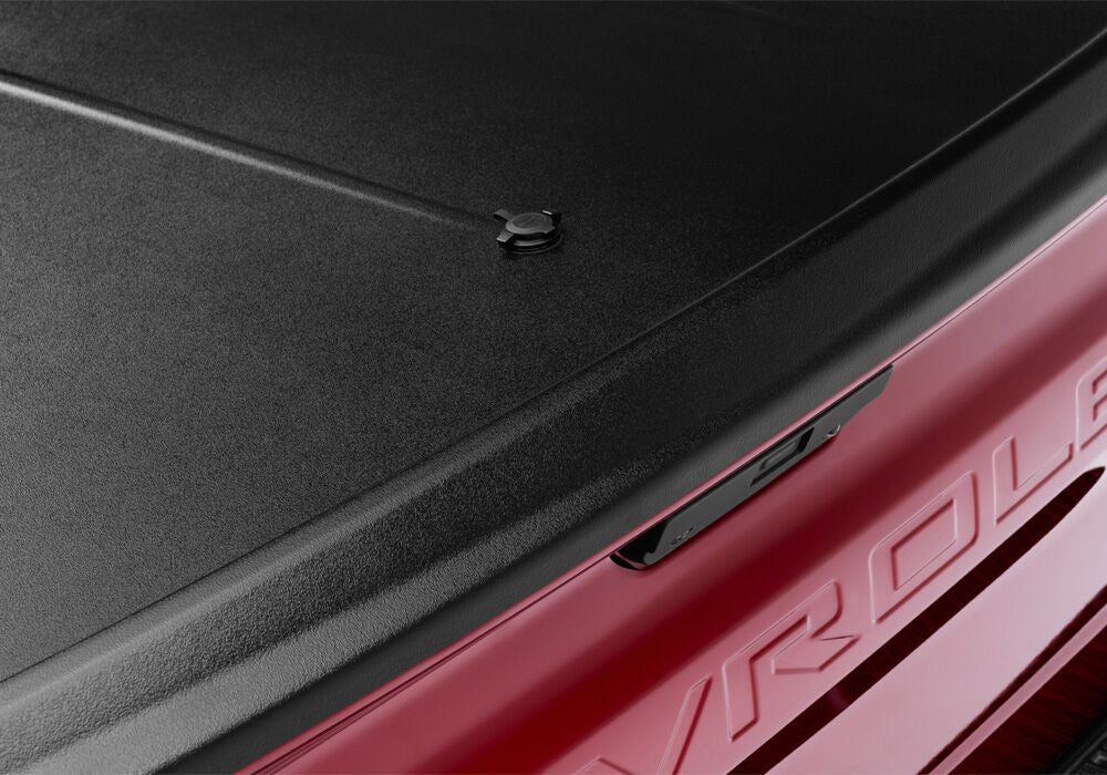 Tonneau Cover SE 2019 (New Body Style) 2026 Silverado 1500 6 Foot 7 Inch Bed Without Multi-Flex Tailgate Black Textured UnderCover