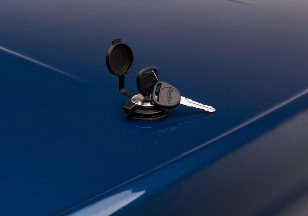Tonneau Cover LUX 2019-2023 Ford Ranger 5 Foot Bed Ingot Silver UnderCover