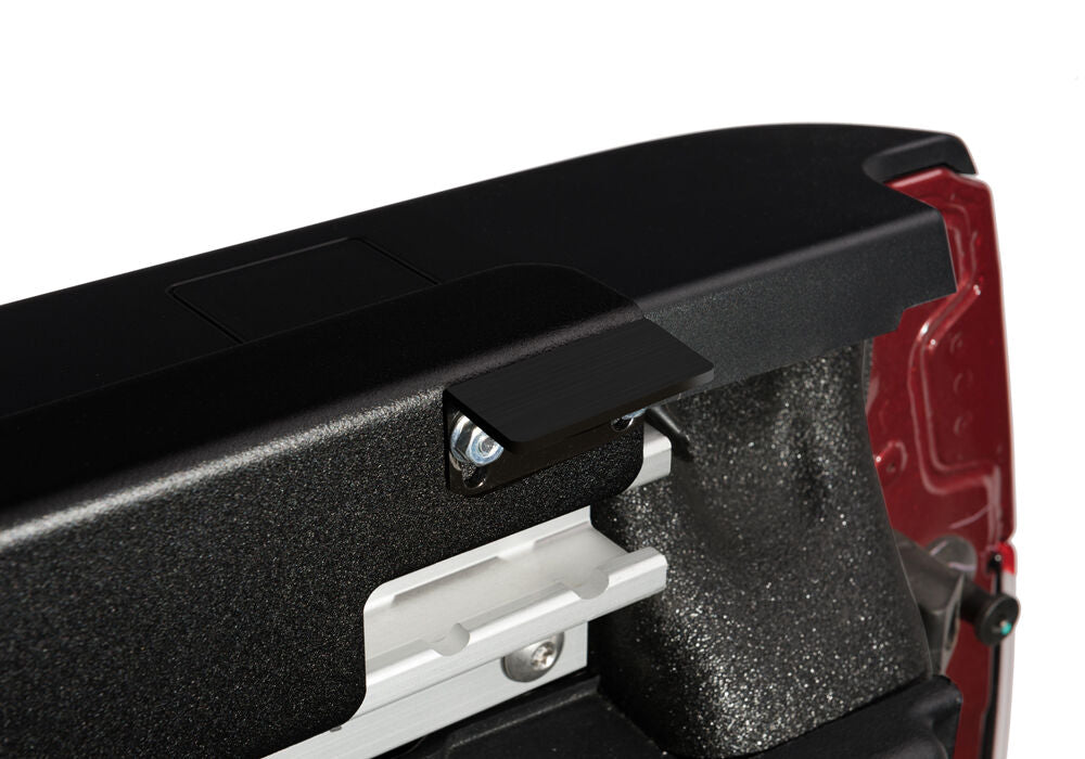 Tonneau Cover SE 2021-2026 Ford F-150 6 Foot 7 Inch Bed Without Pro-Access Tailgate Black Textured UnderCover
