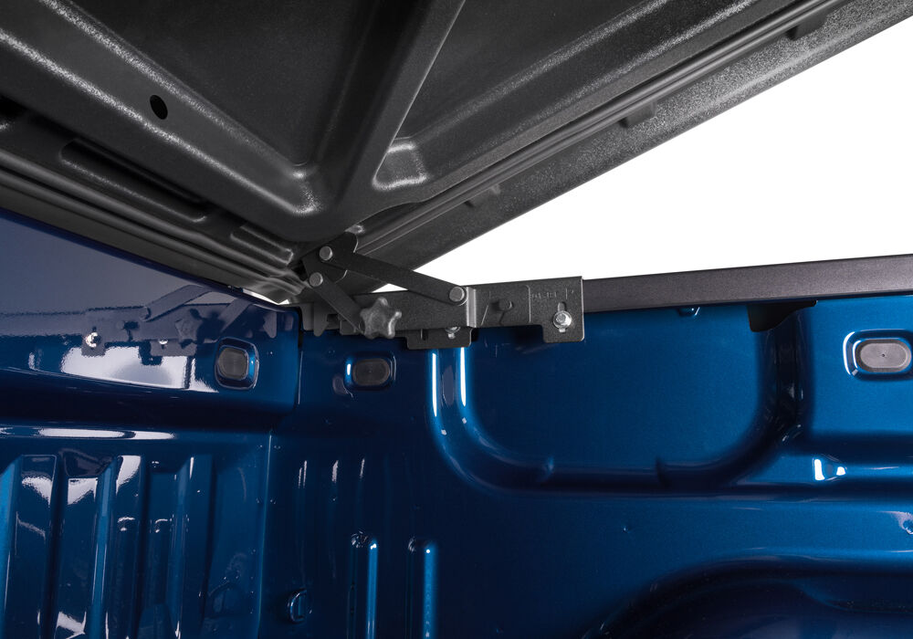 Tonneau Cover Undercover LUX 2018-2023 Toyota Tacoma 5 Foot Bed Crew With Deck Rail System Calvary Blue