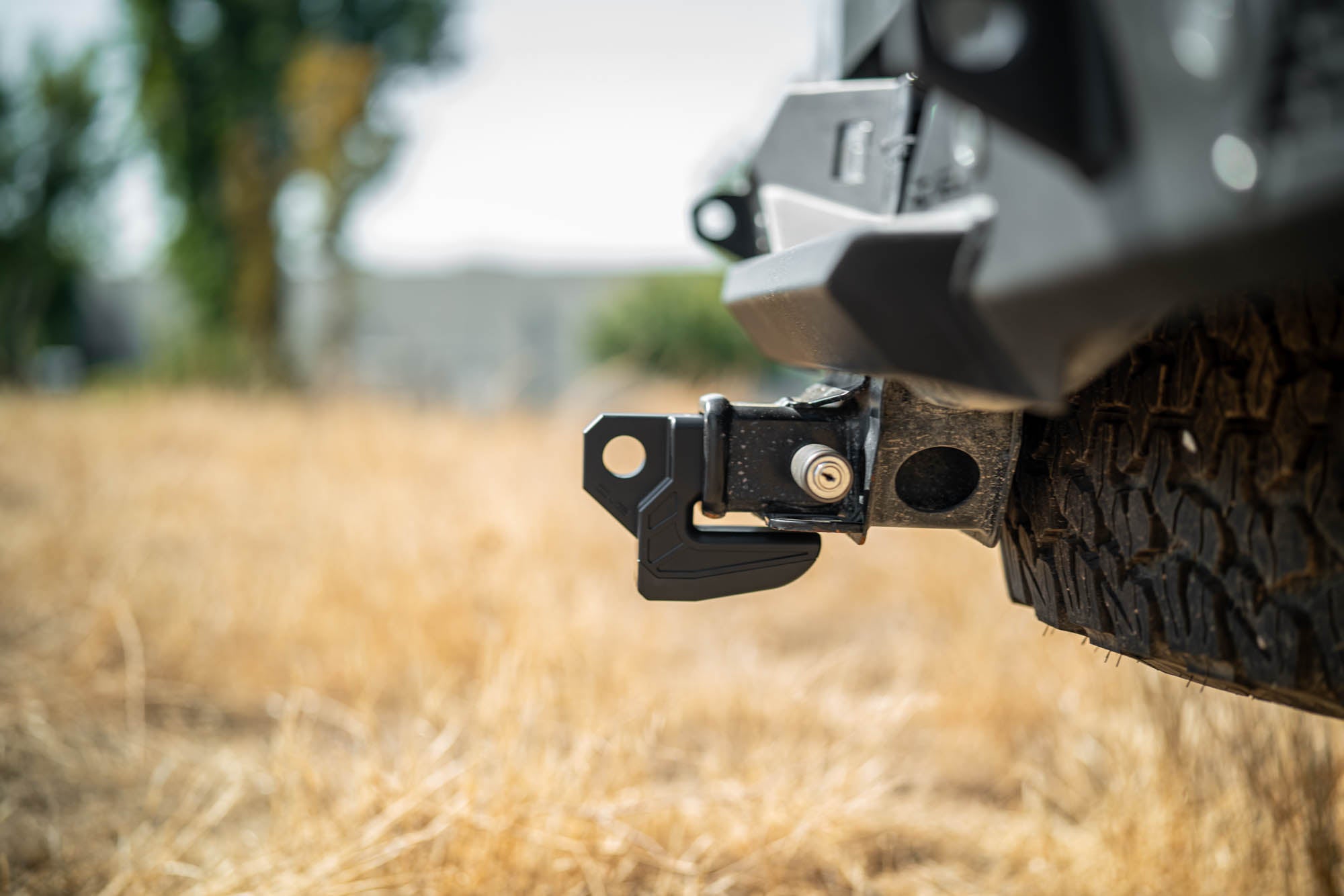 DV8 Xtract Hitch Skid Plate Black DV8 Offroad