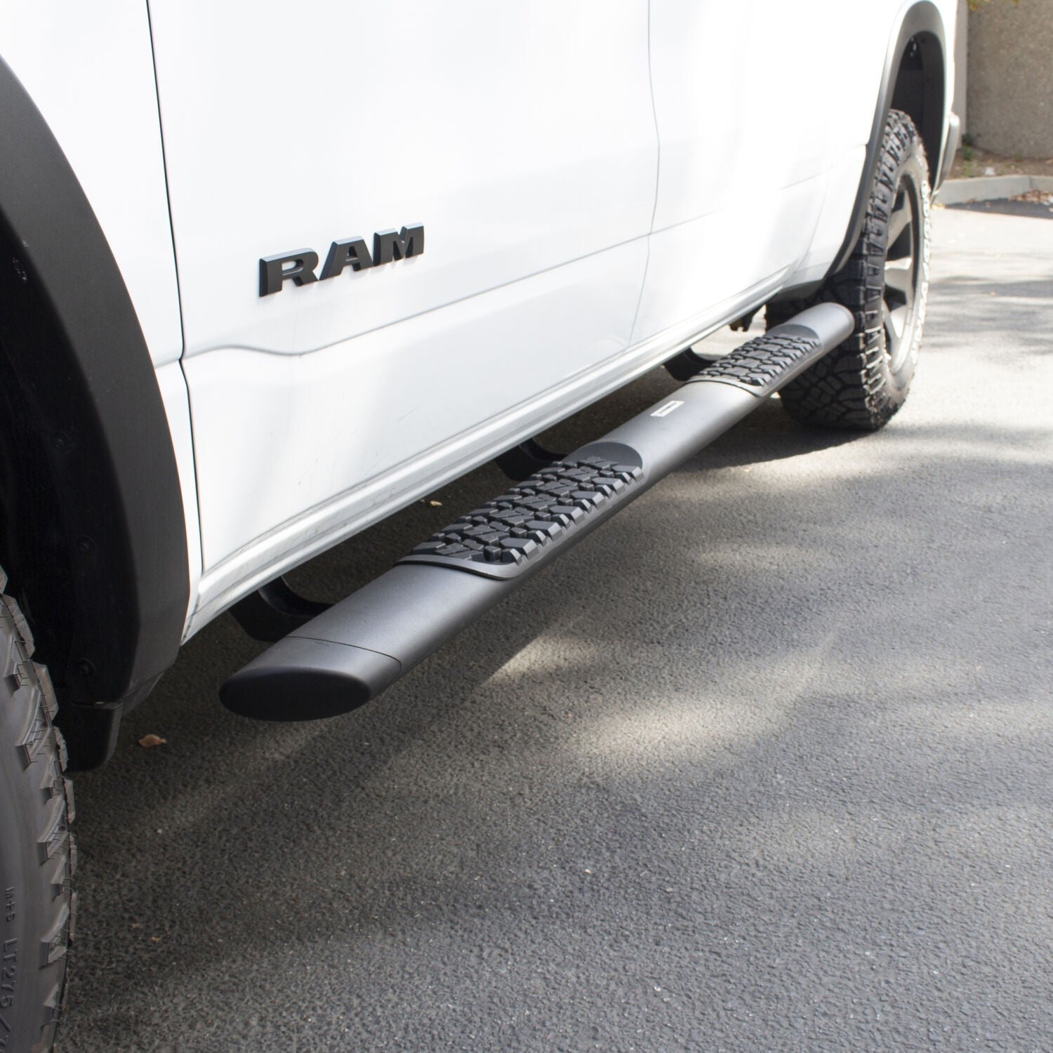 V3 Series Aluminum 5 Inch Elipse Side Steps with Mounting Brackets Textured Black 2007-2021 Toyota Tundra Crew Cab Go Rhino