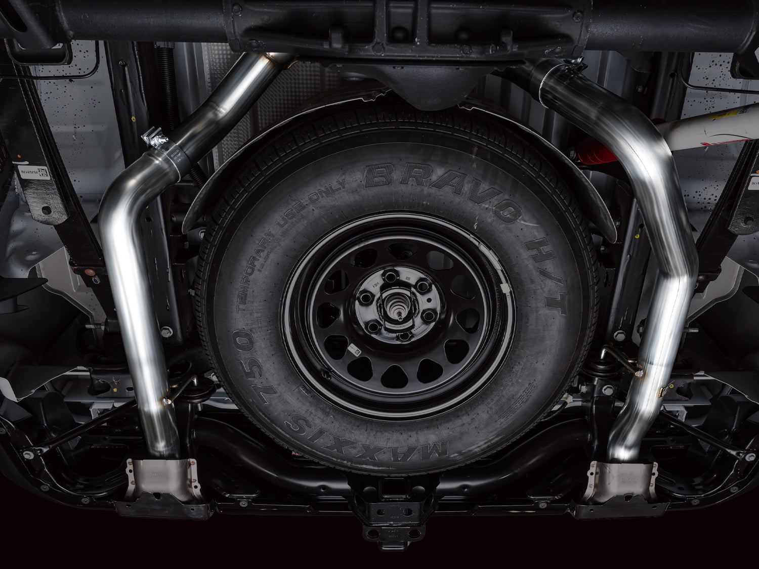 AWE 0FG Catback Split Rear Exit Exhaust for 4th Gen Silverado/Sierra 1500 6.2L (With Bumper Cutouts) - OE Tips - Apollo Off-Road