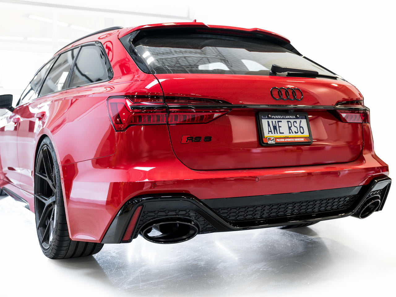 AWE SwitchPath Exhaust for C8 Audi RS 6-RS 7 - Diamond Black RS-style Tips - Apollo Off-Road