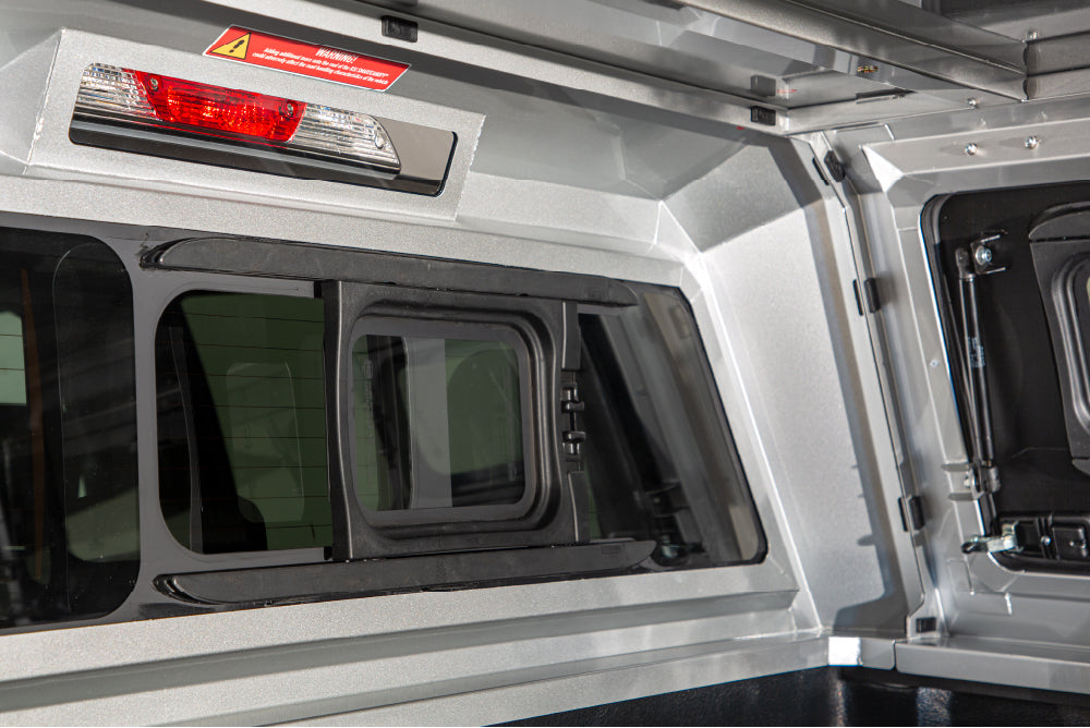 Colorado/Canyon Truck Bed Cap SmartCapEVO Sport Matte Black For 23-24 Chevrolet Colorado/Canyon Crew Cab 5 Foot Short Bed - Apollo Off-Road