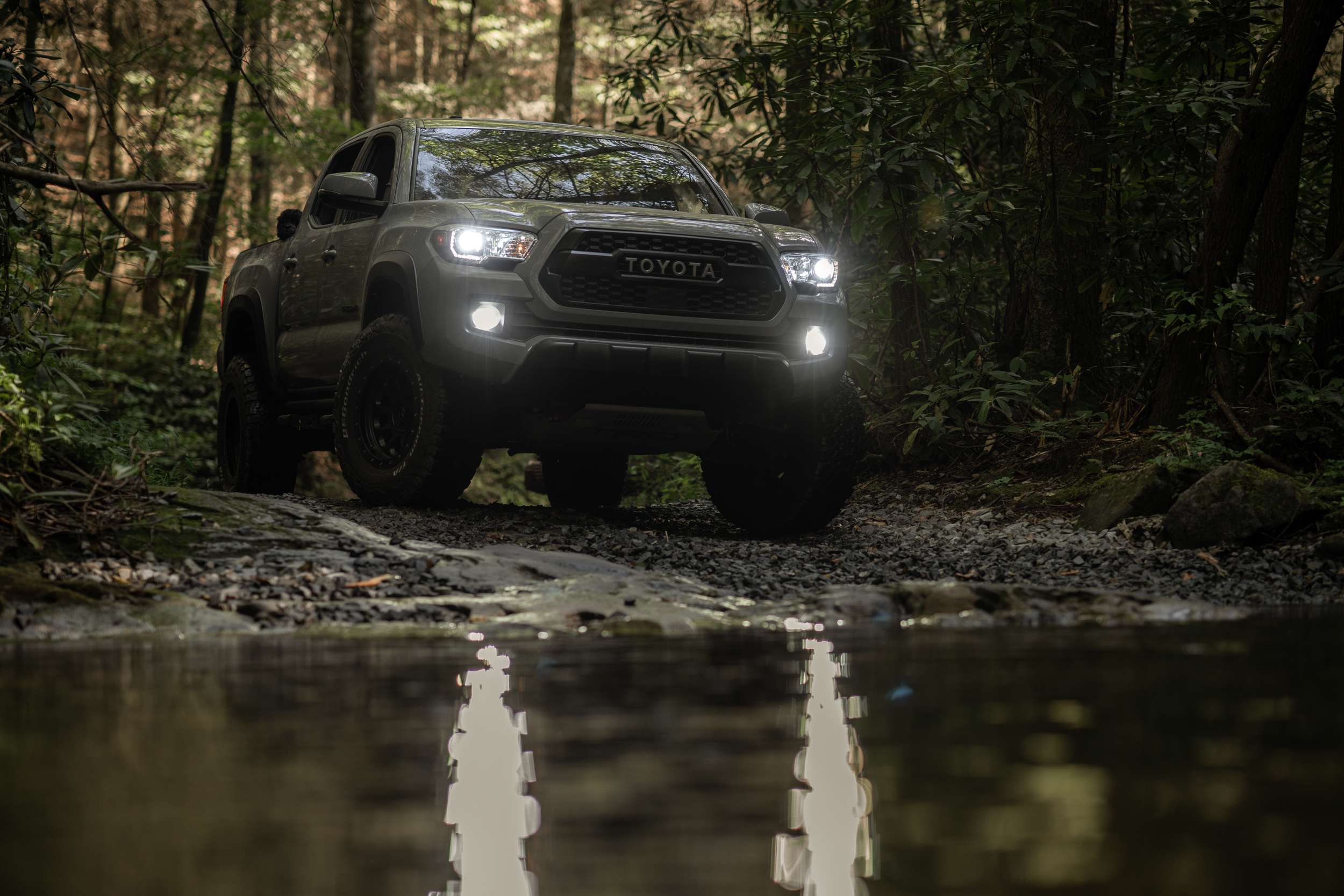 H7: Morimoto 2Stroke 4.0 LED Bulb (Each) - Apollo Off-Road