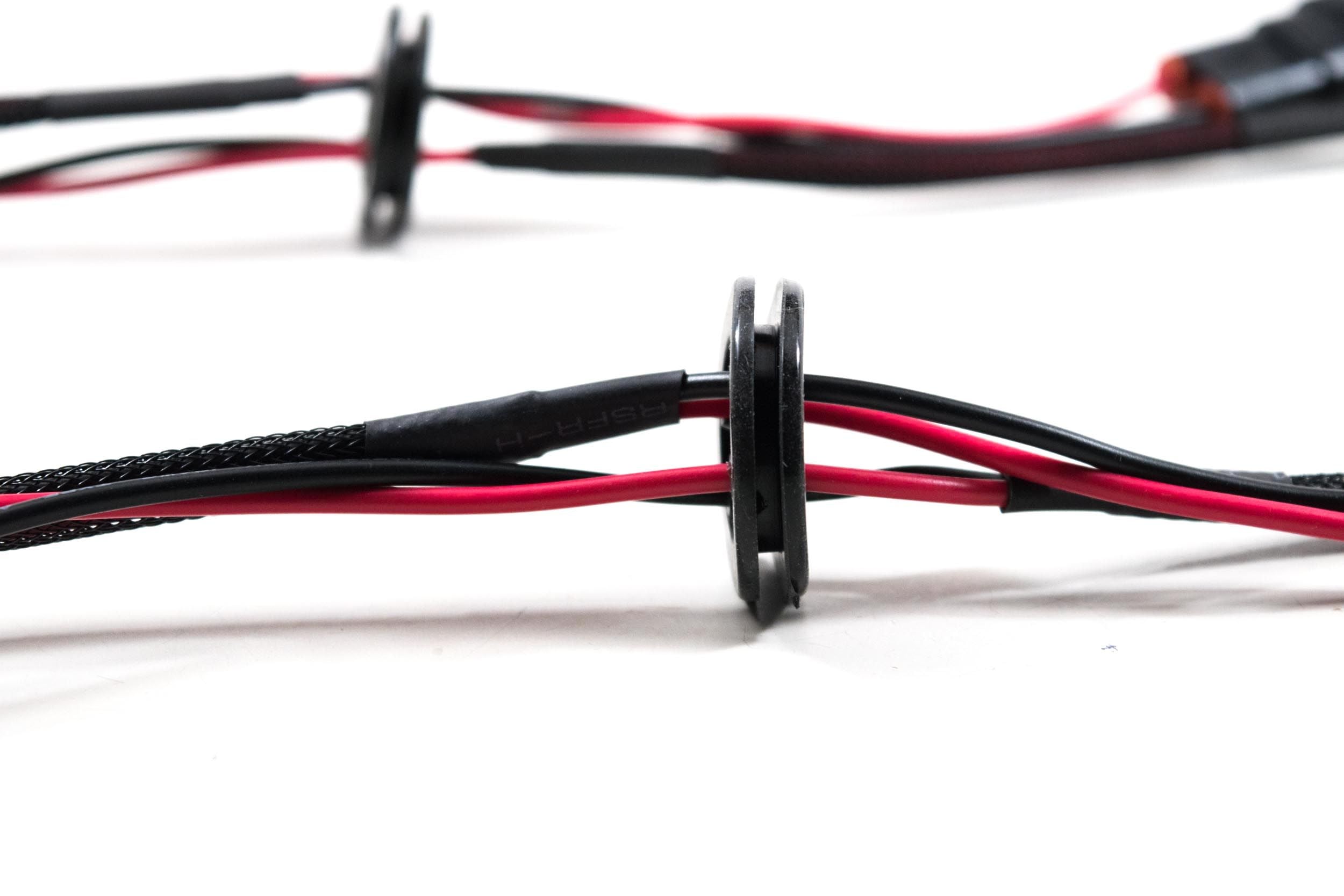 Harness: H-Series housing pass-through cables w/ grommet (9006) - Apollo Off-Road